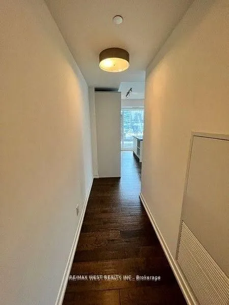 21 Widmer Street, #1209