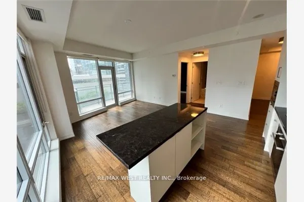 21 Widmer Street, #1209