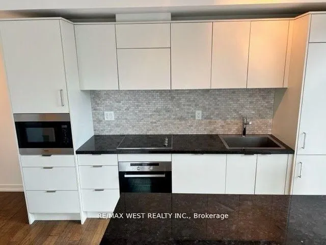 21 Widmer Street, #1209