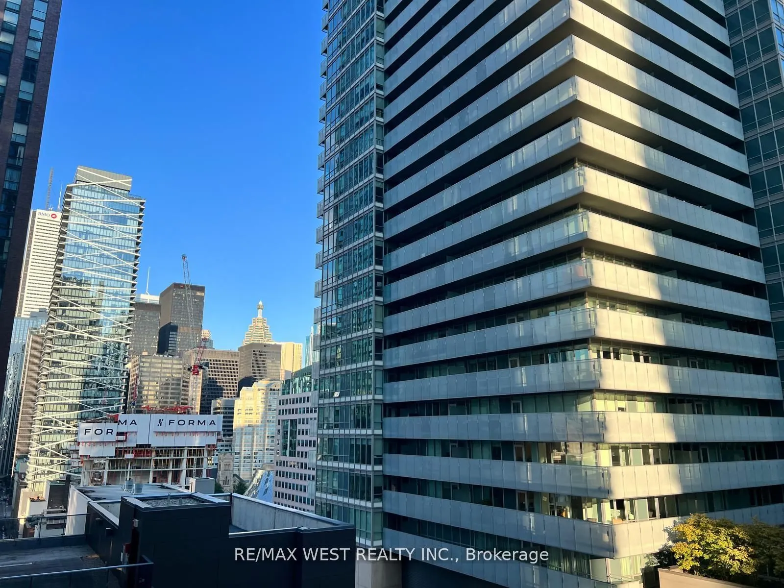 21 Widmer Street, #1209