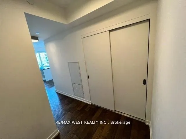 21 Widmer Street, #1209