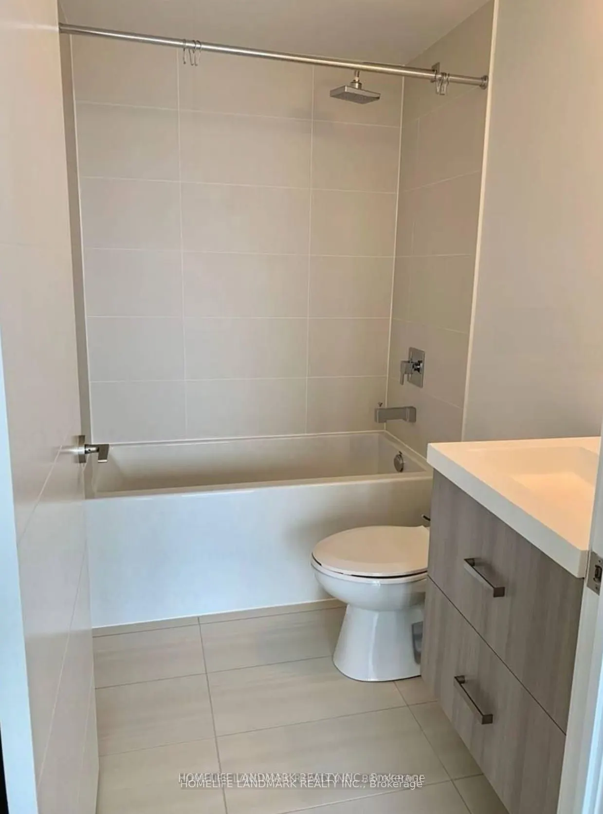 50 Wellesley Street E, #2806