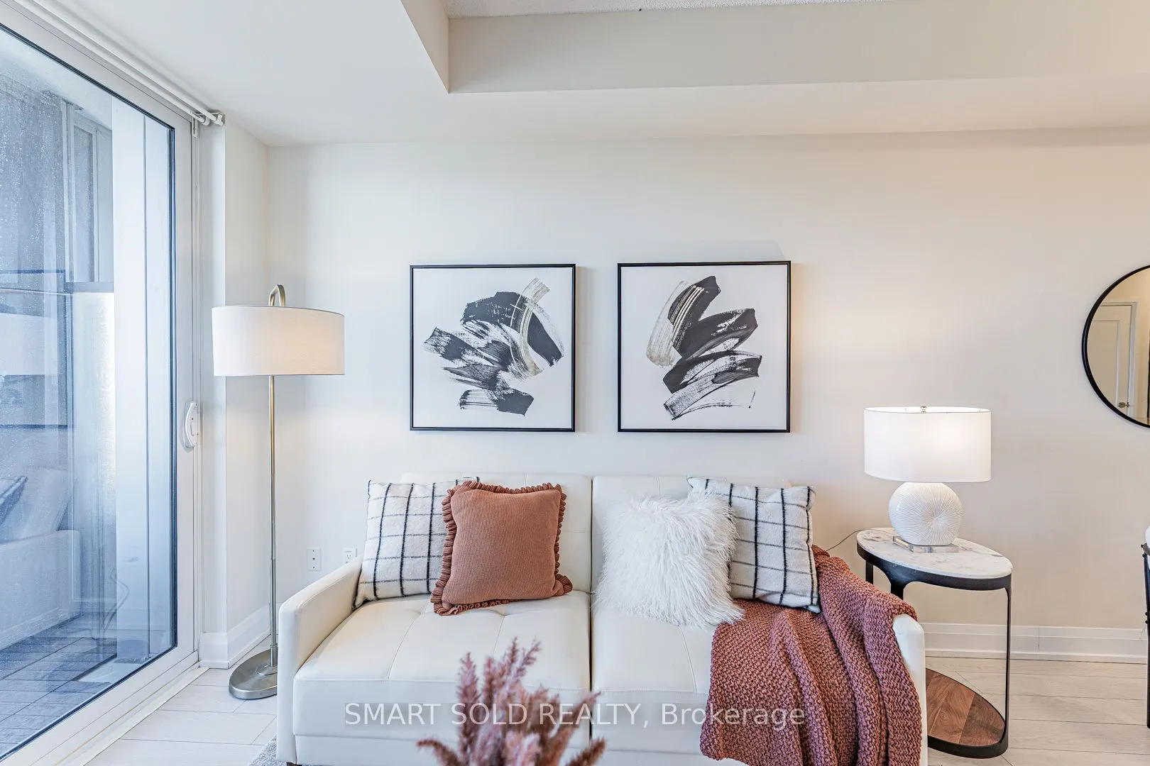 18 Graydon Hall Drive, #1904