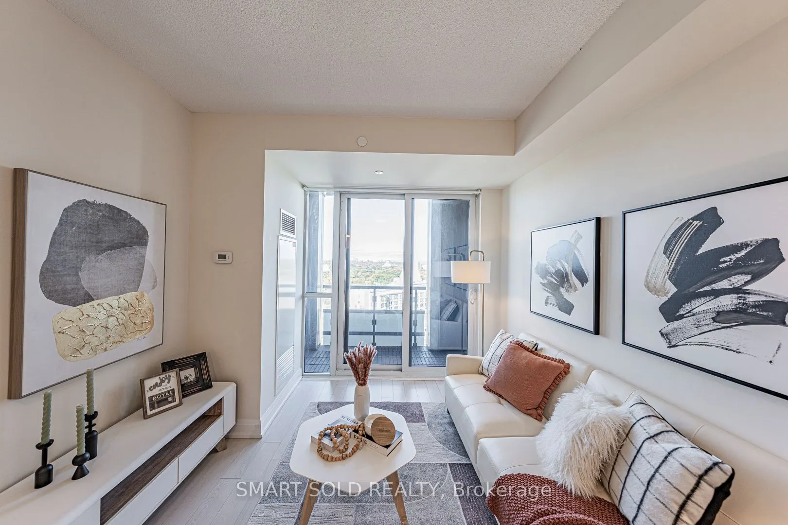 18 Graydon Hall Drive, #1904