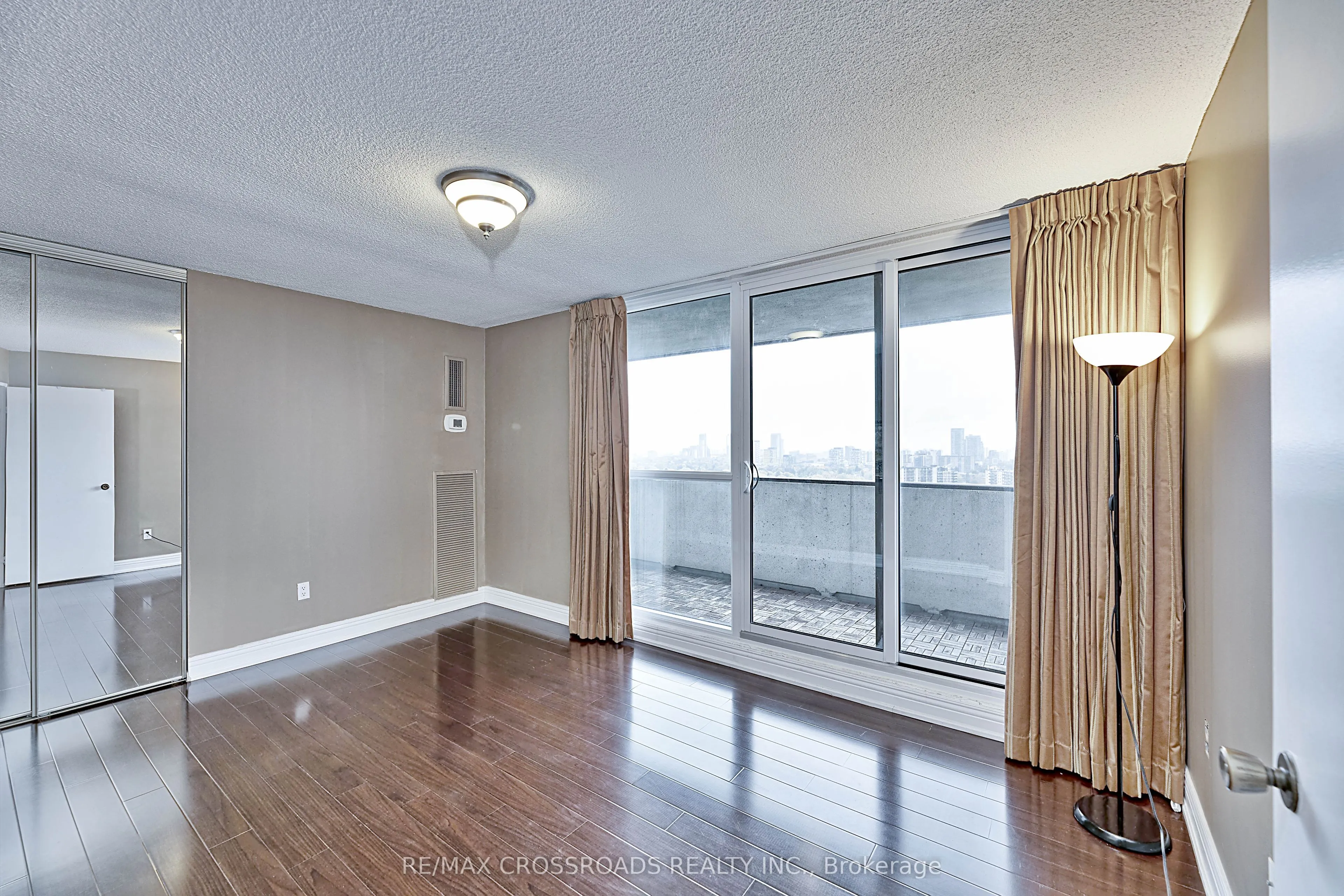 3303 Don Mills Road, #1907