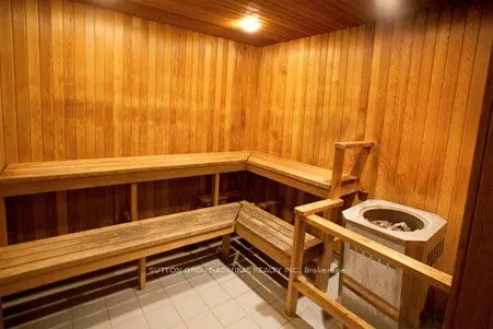 736 Bay Street, #409