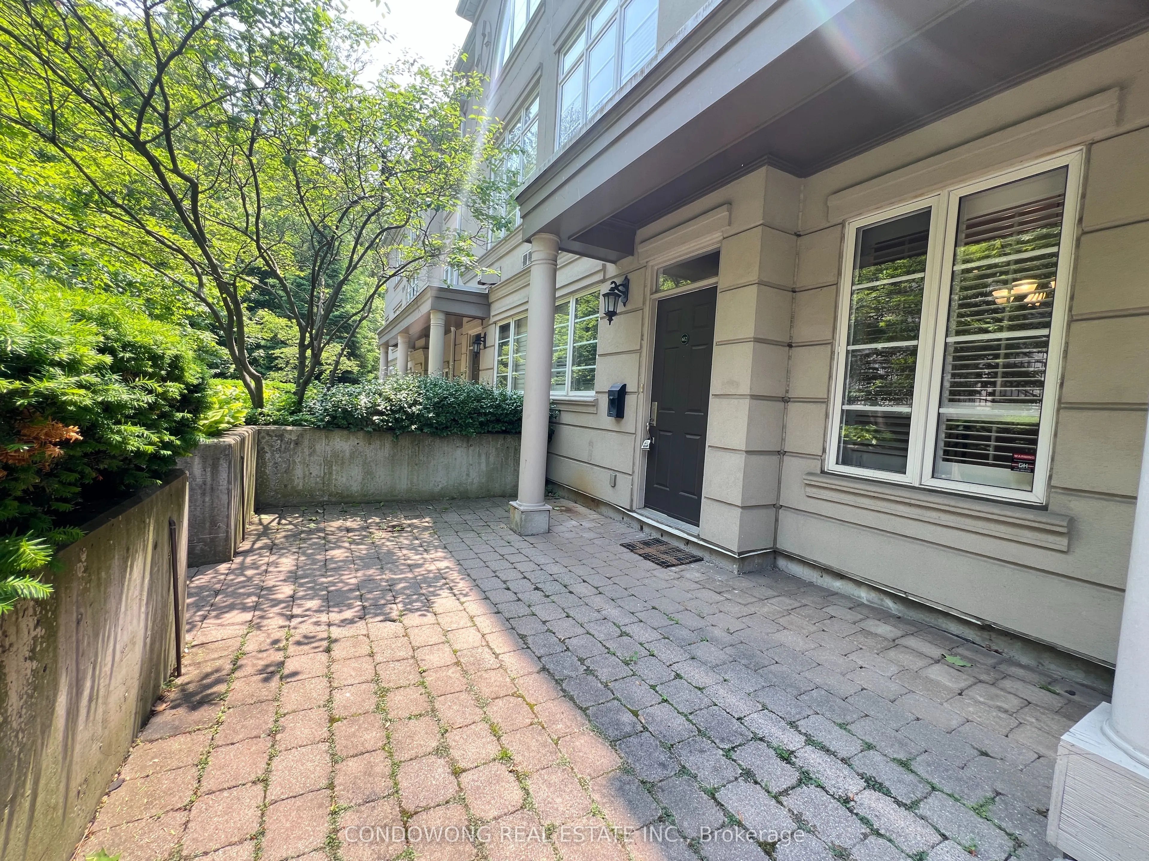 53 York Mills Road, #612