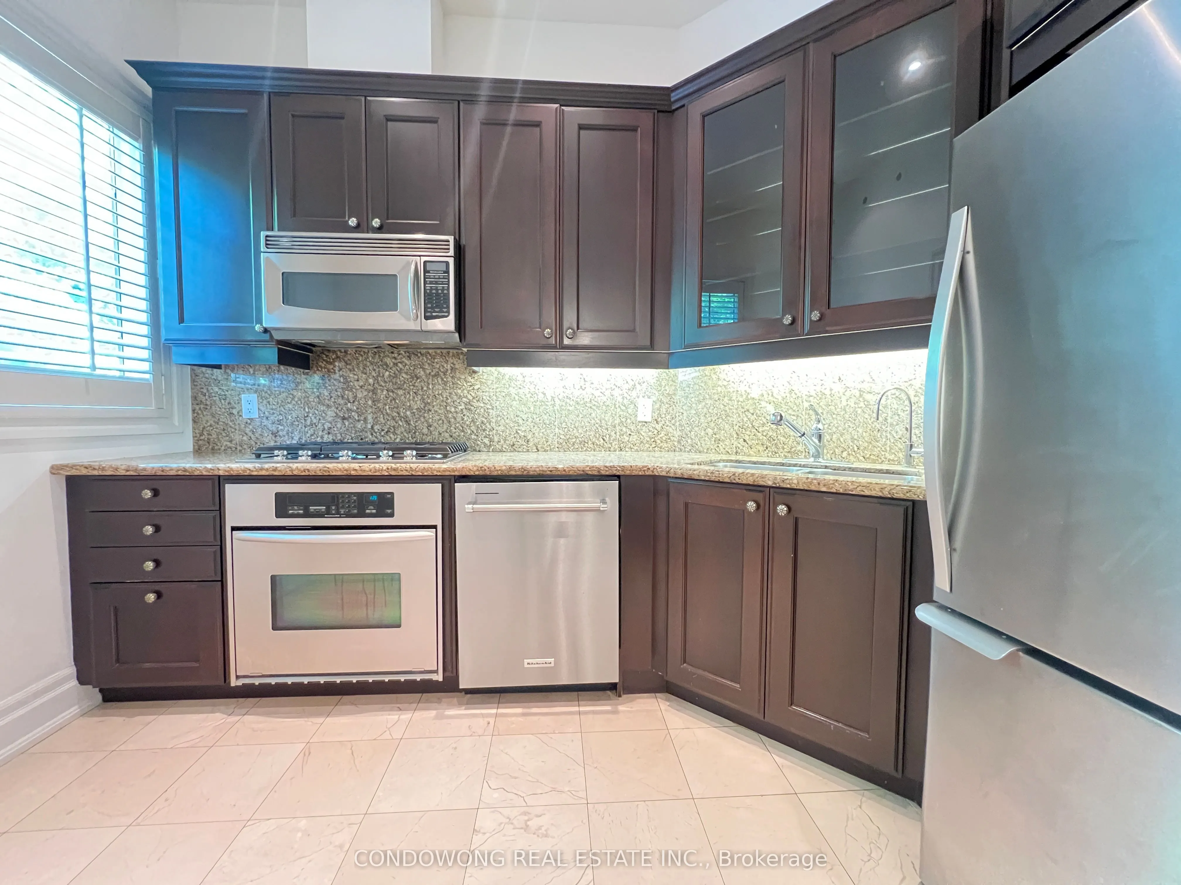 53 York Mills Road, #612