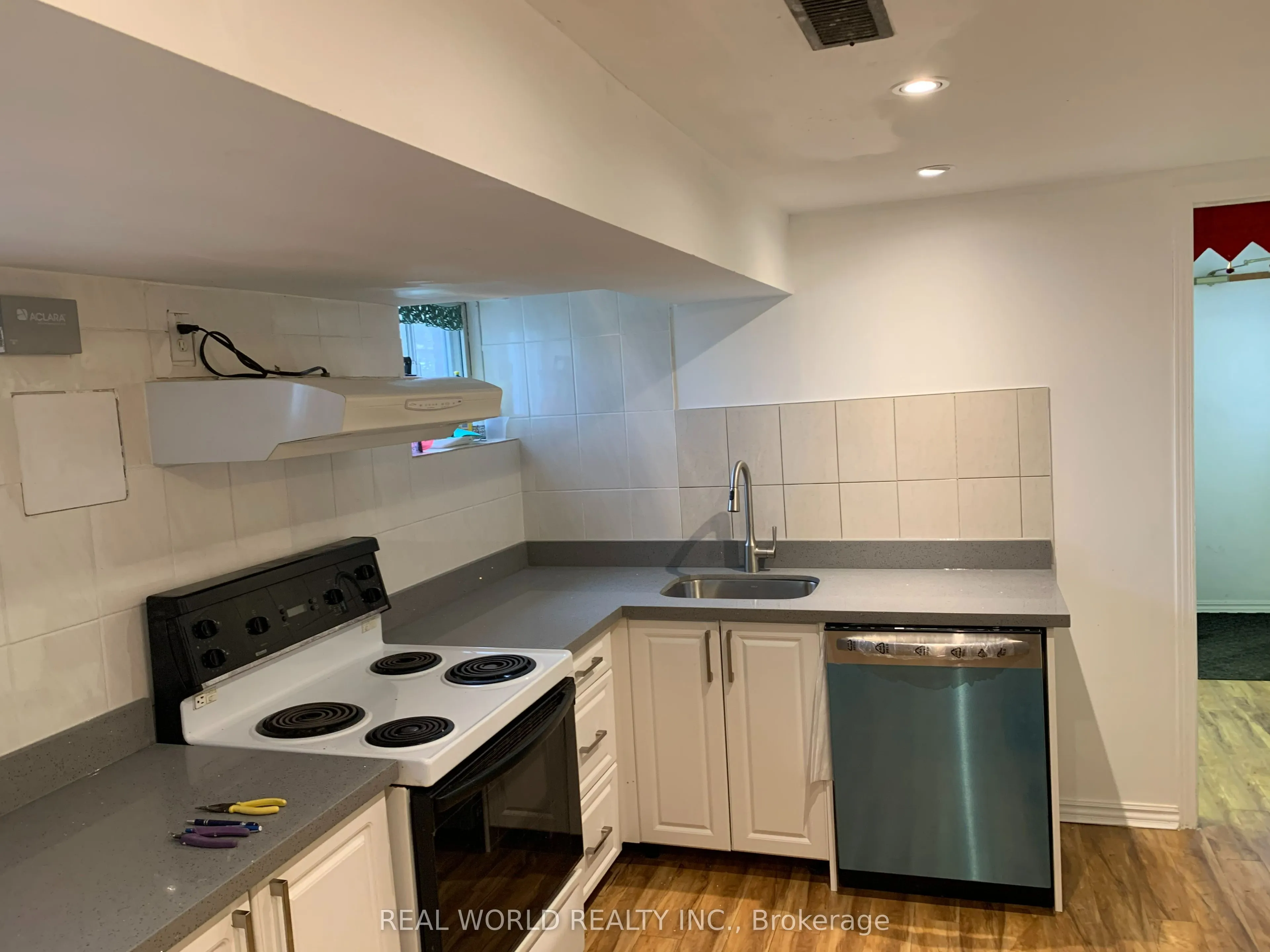 253 Mcnicoll Avenue, #Gr &Low