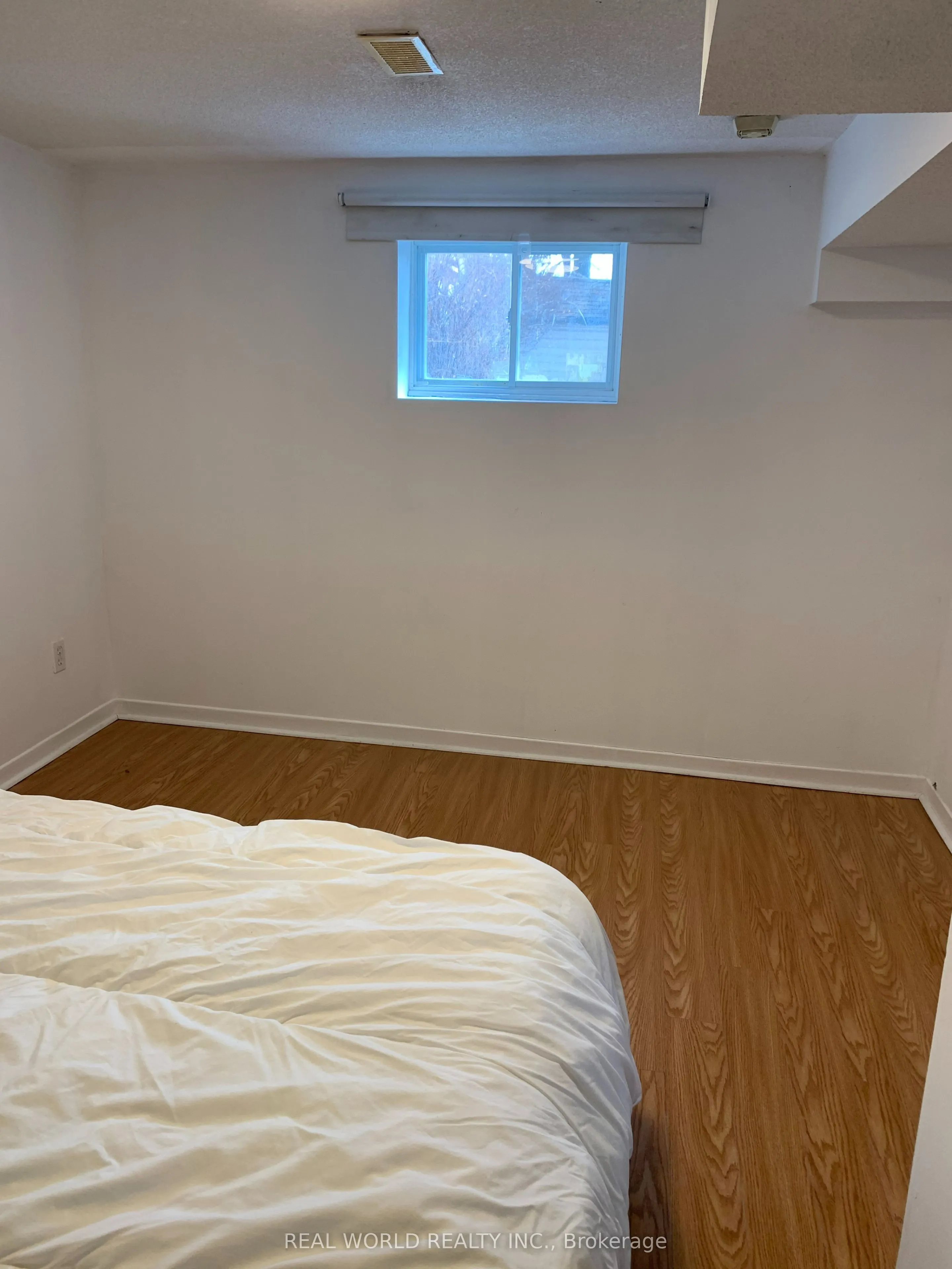 253 Mcnicoll Avenue, #Gr &Low