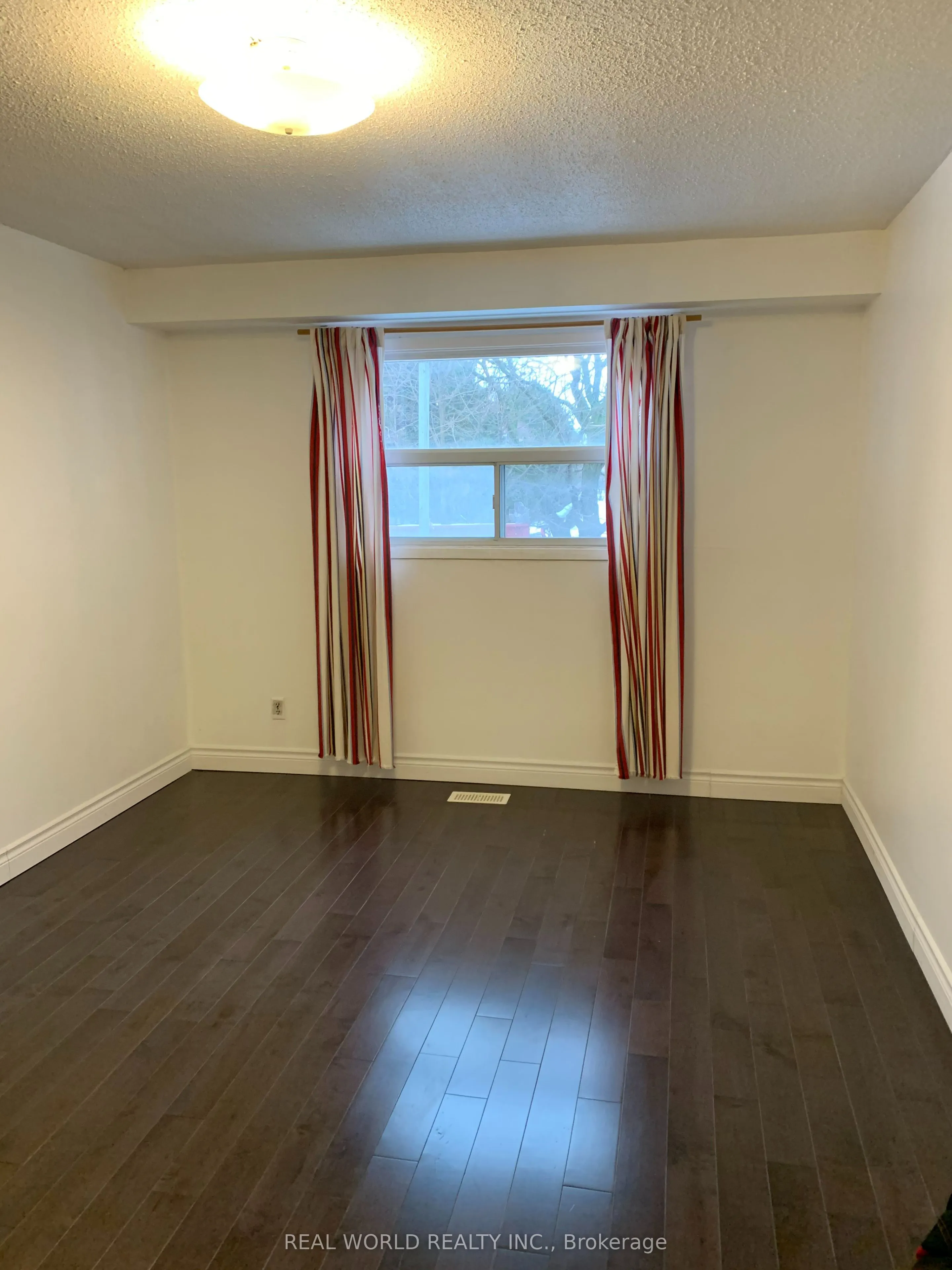 253 Mcnicoll Avenue, #Gr &Low