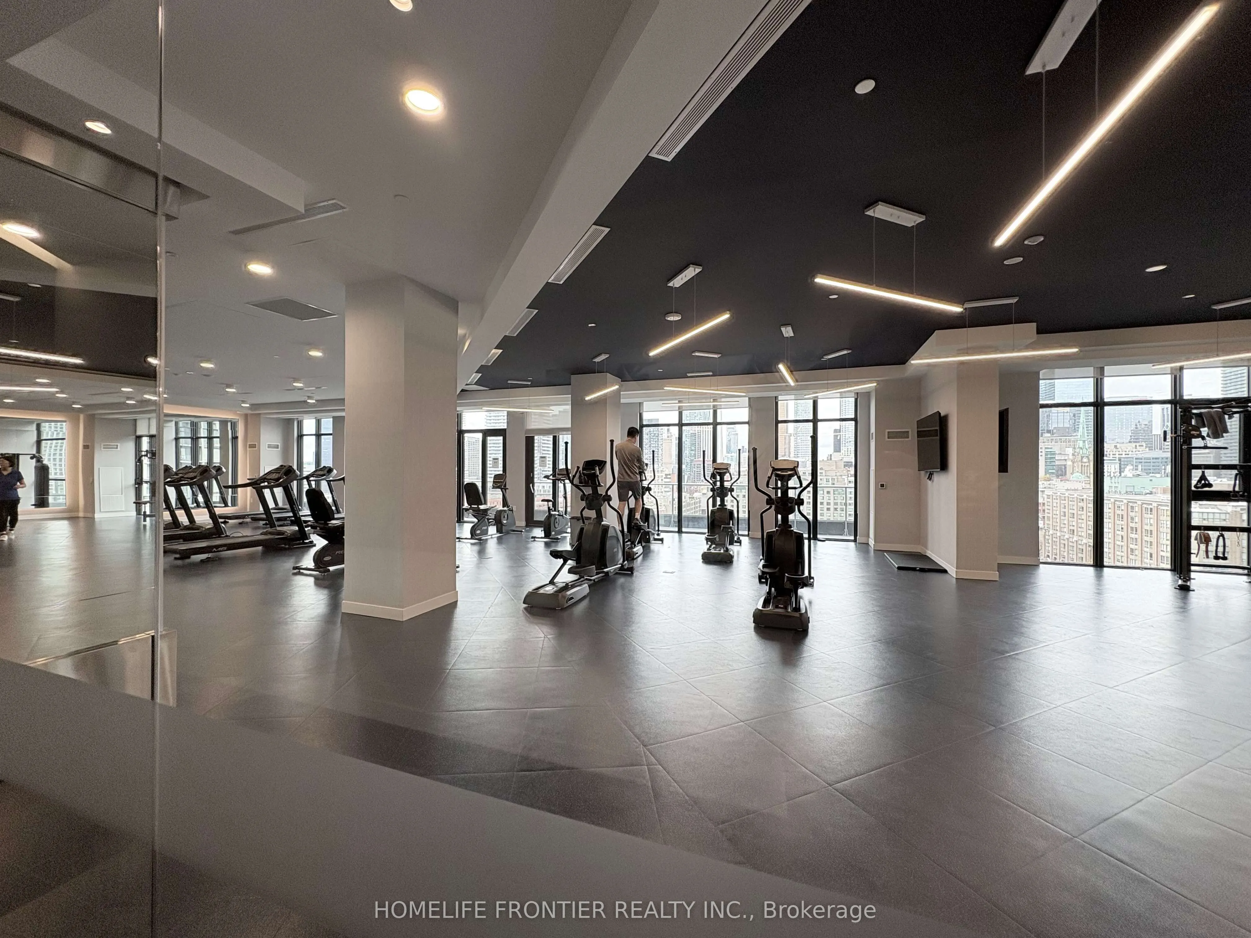 121 Lower Sherbourne Street, #754 SW