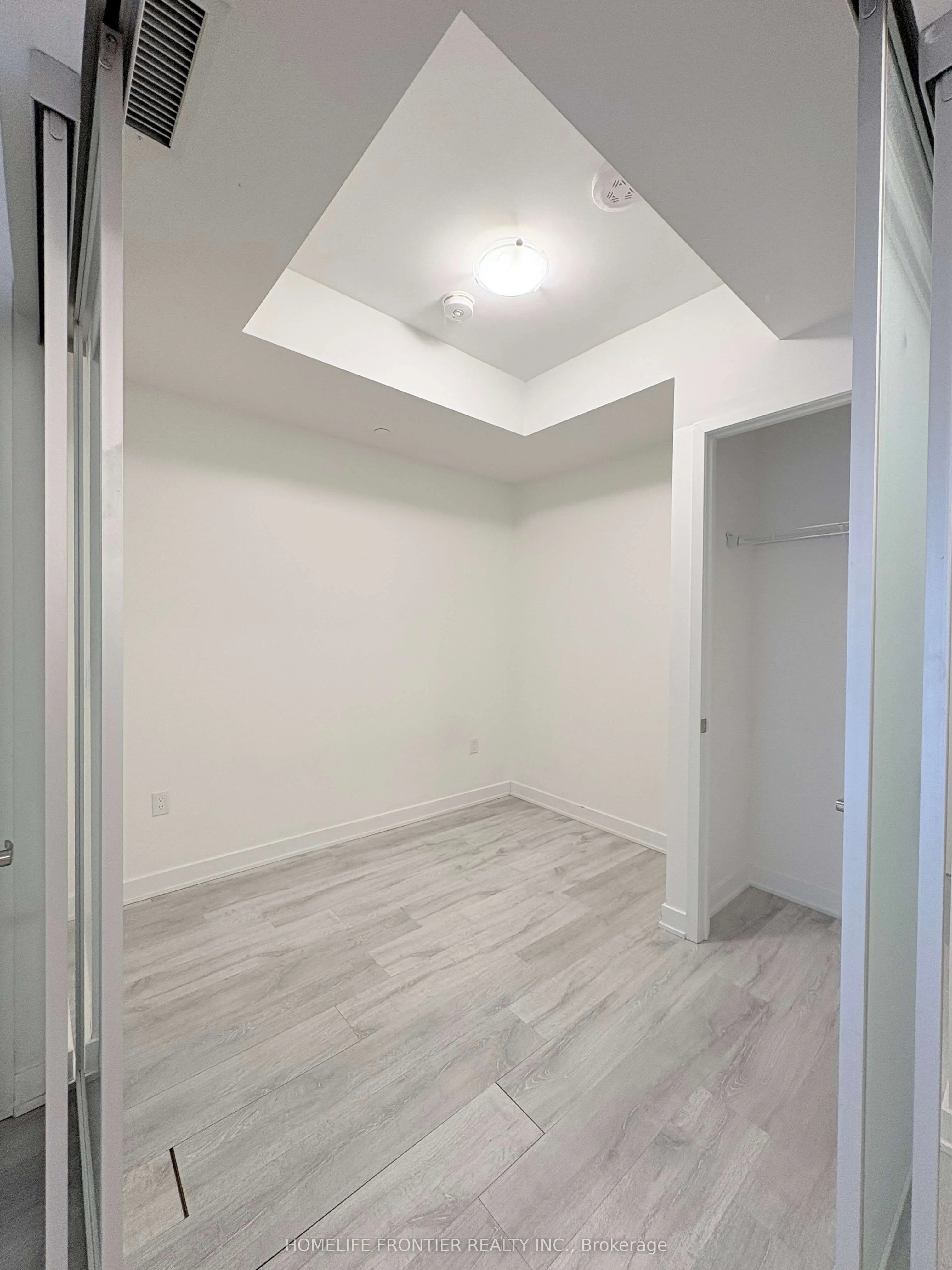 121 Lower Sherbourne Street, #754 SW