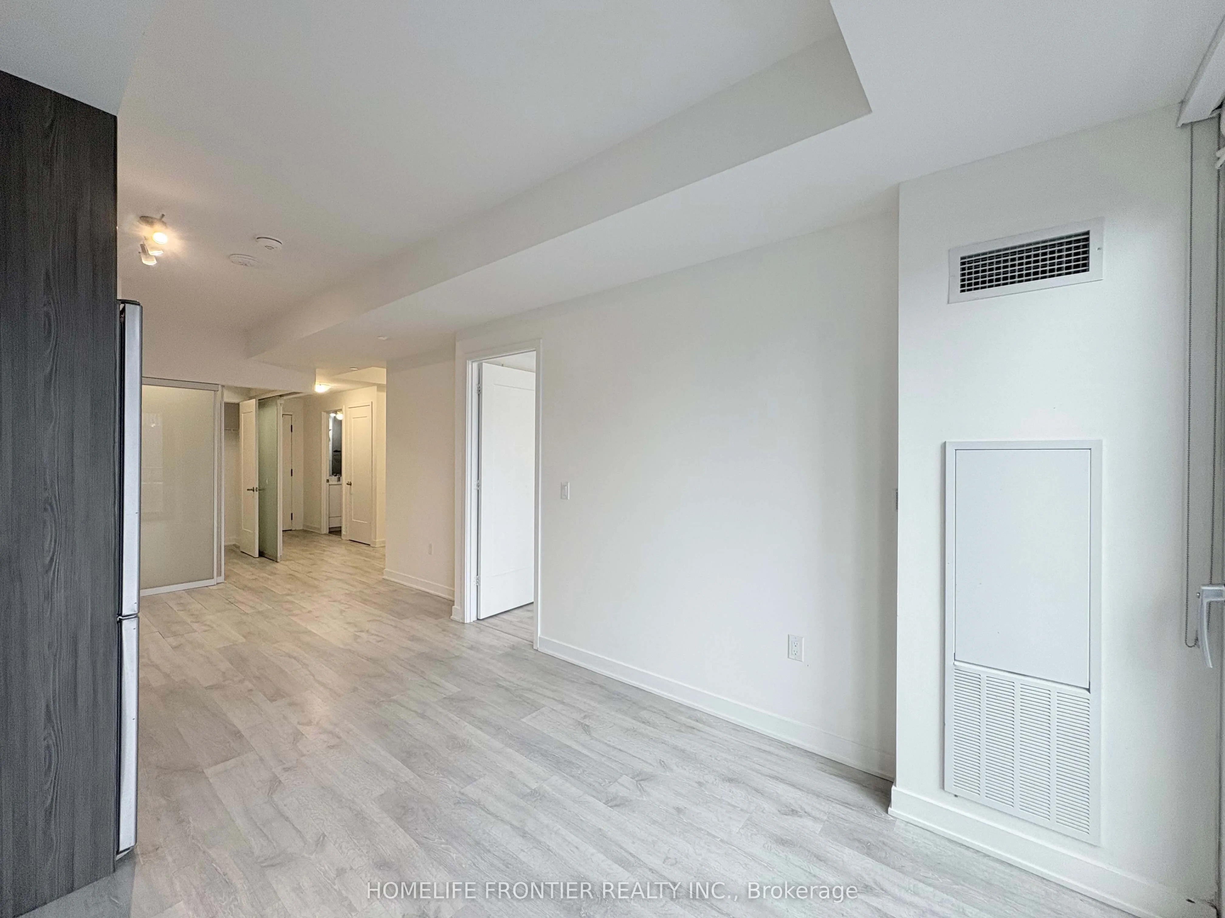 121 Lower Sherbourne Street, #754 SW