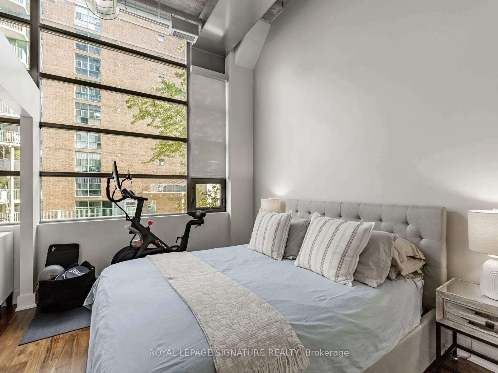 637 Lake Shore Boulevard W, #223