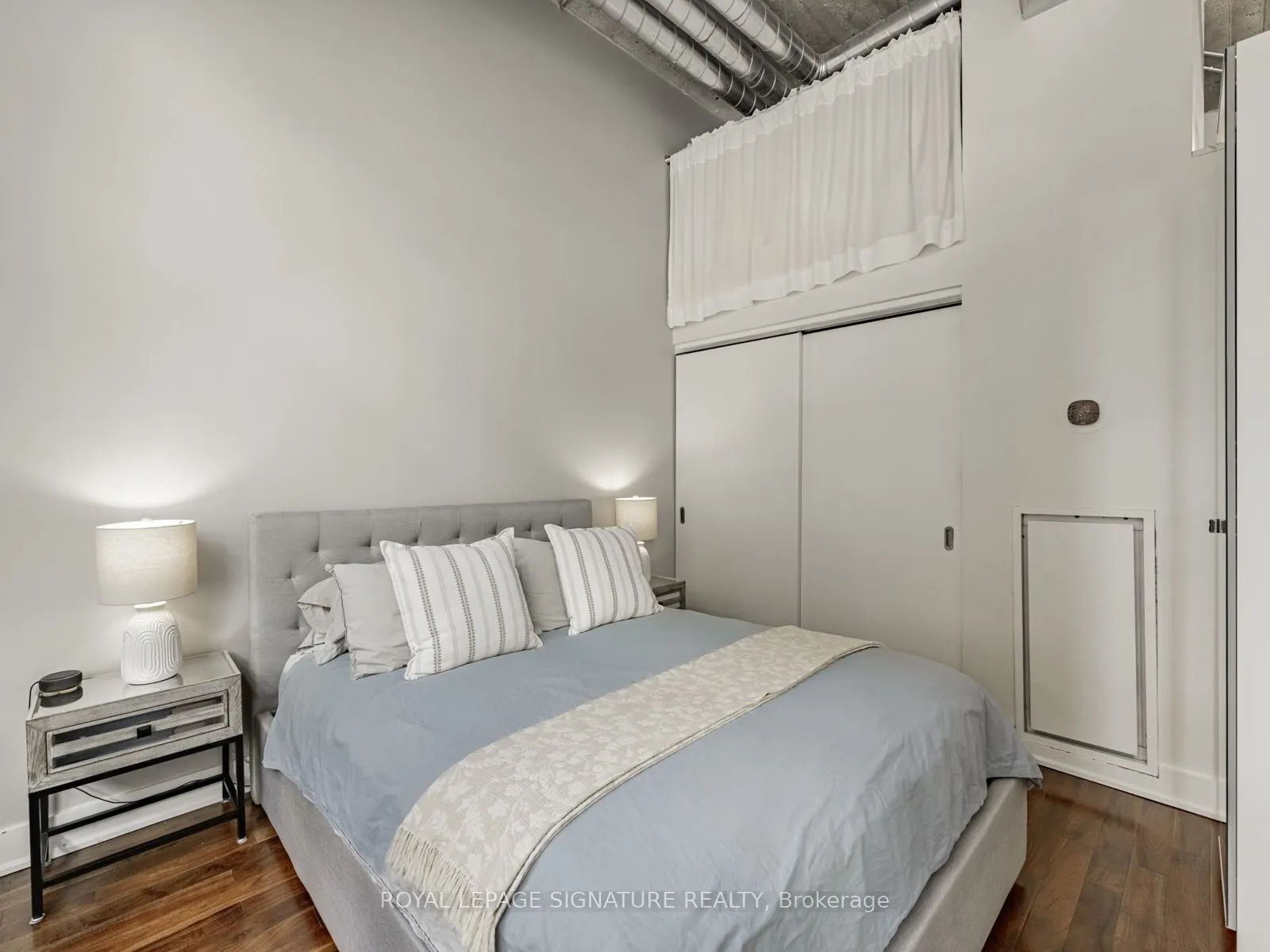 637 Lake Shore Boulevard W, #223