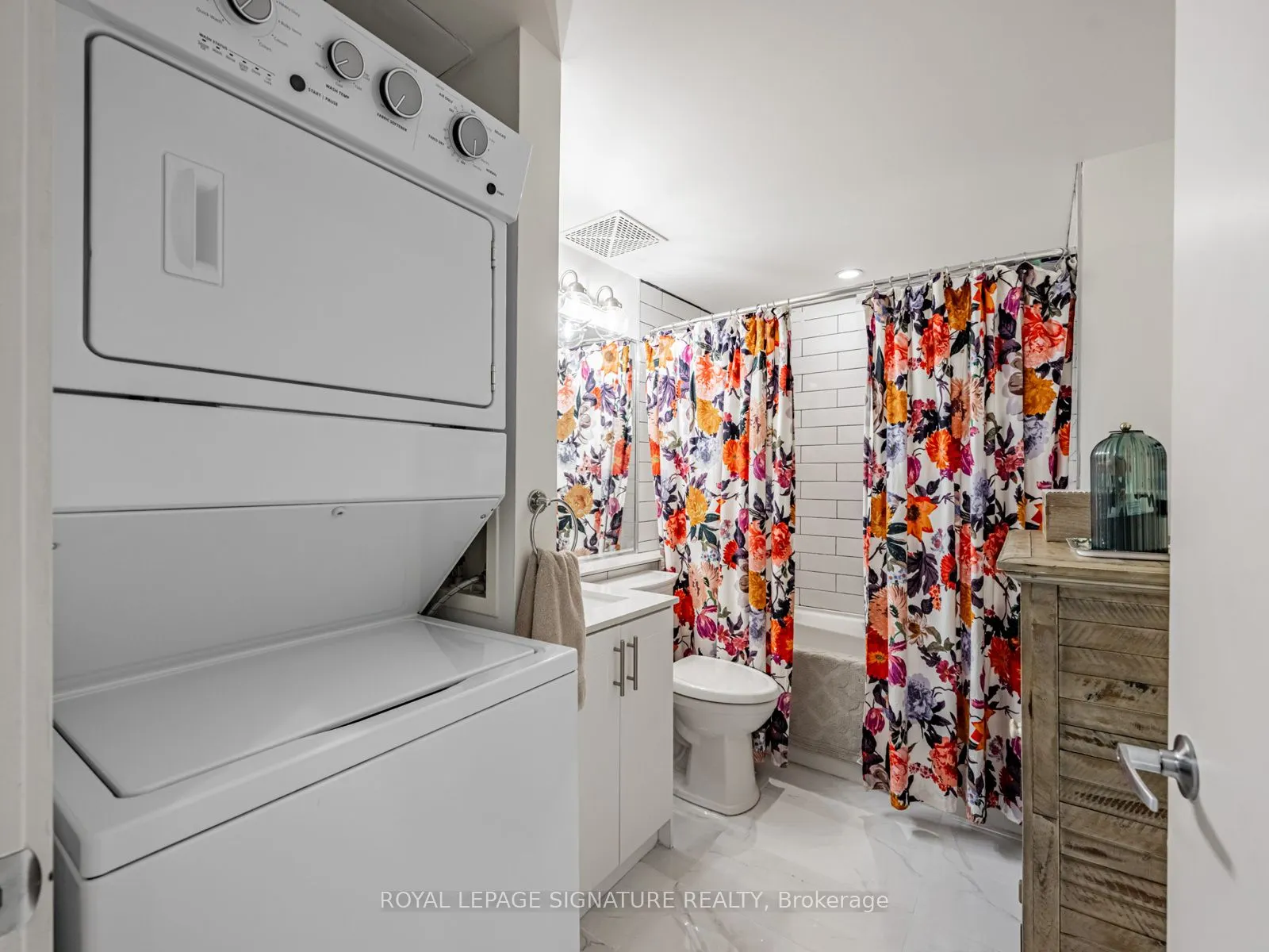 637 Lake Shore Boulevard W, #223