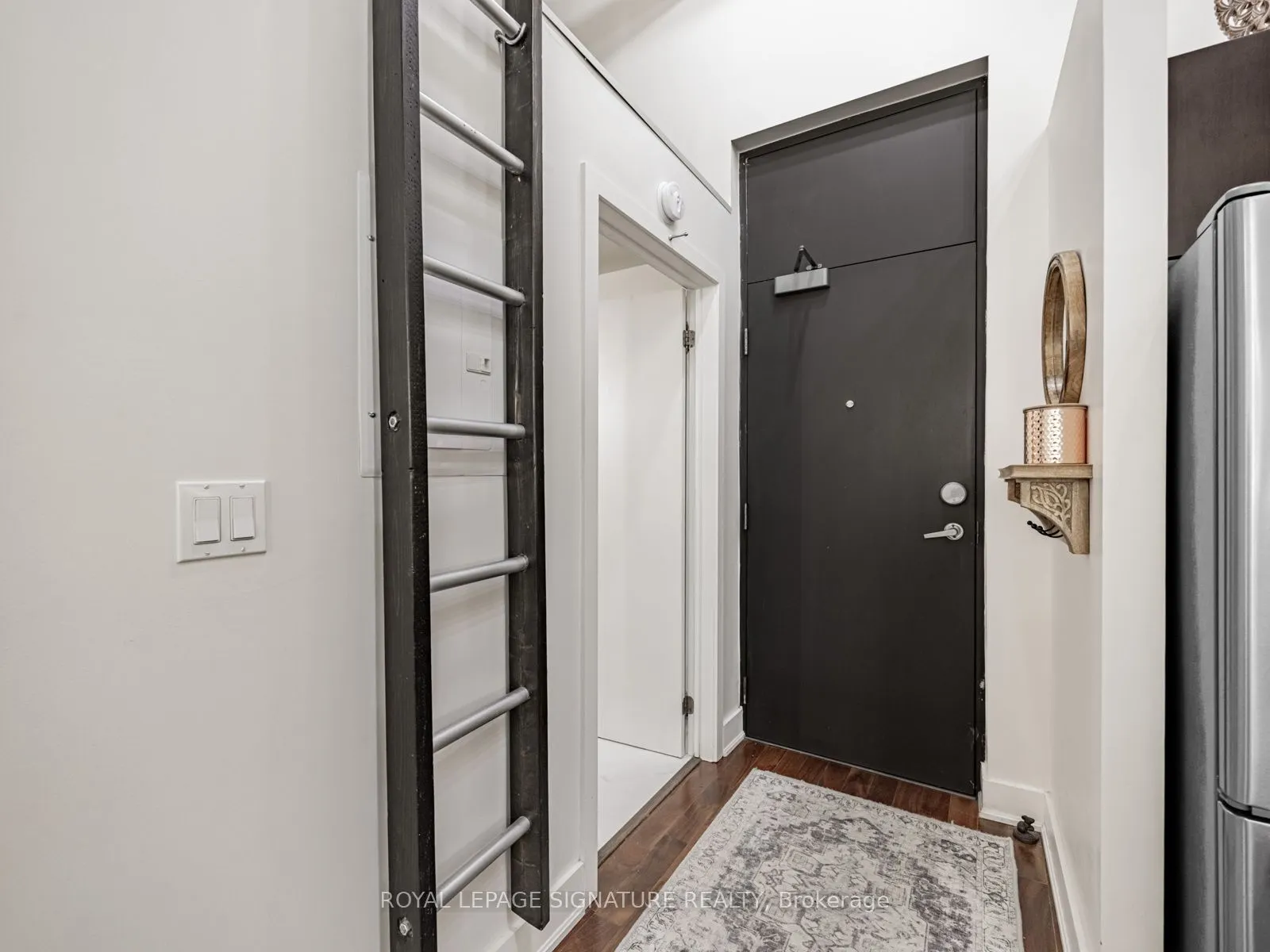 637 Lake Shore Boulevard W, #223