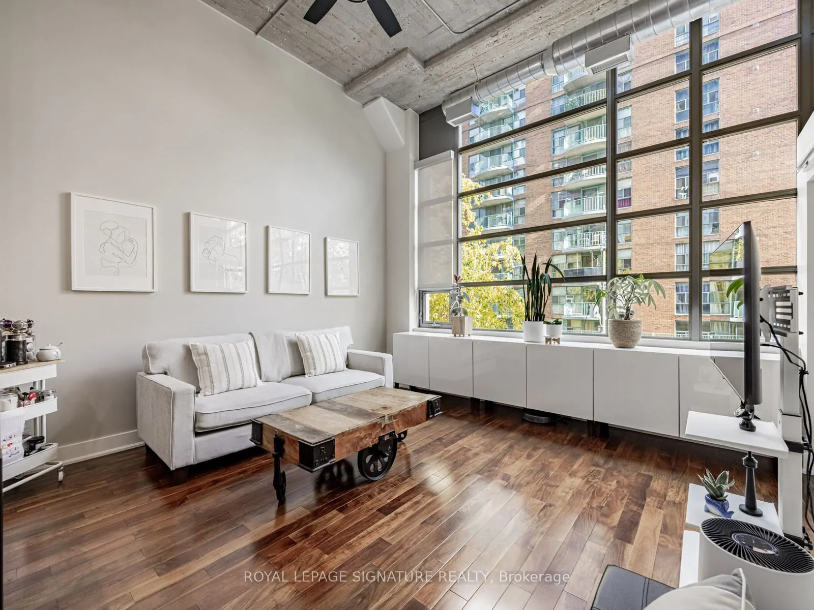 637 Lake Shore Boulevard W, #223