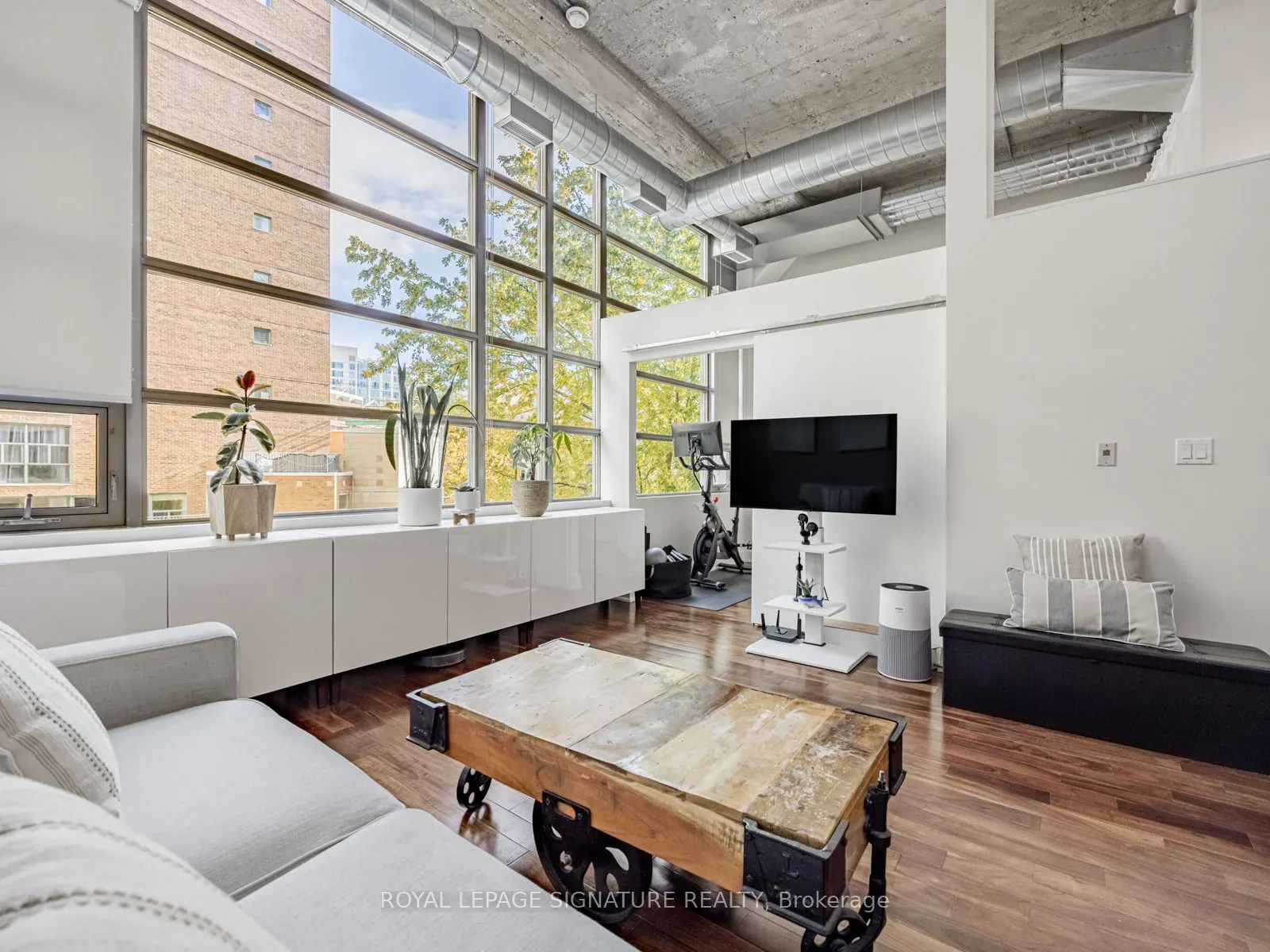 637 Lake Shore Boulevard W, #223