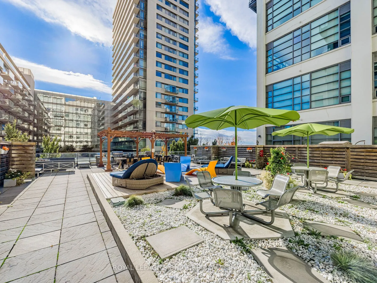 637 Lake Shore Boulevard W, #223