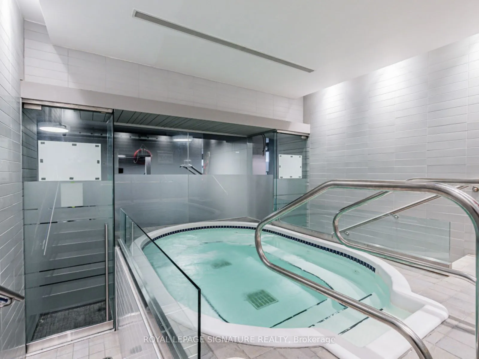 637 Lake Shore Boulevard W, #223