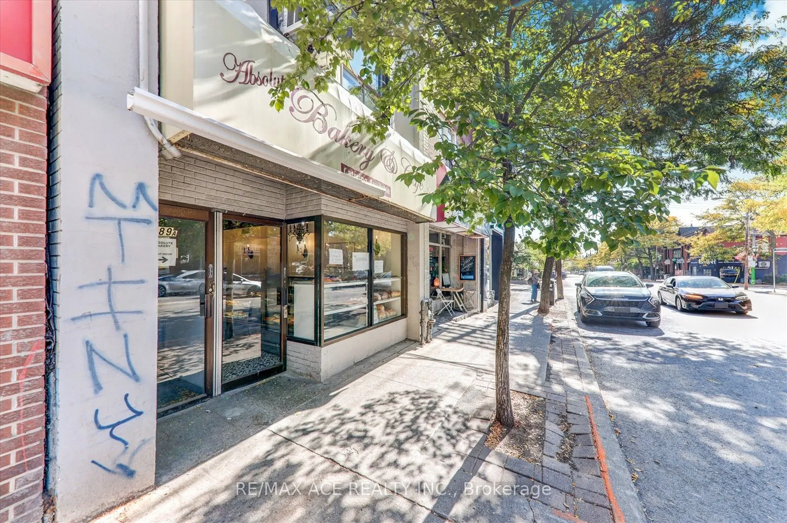 589 Parliament Street E