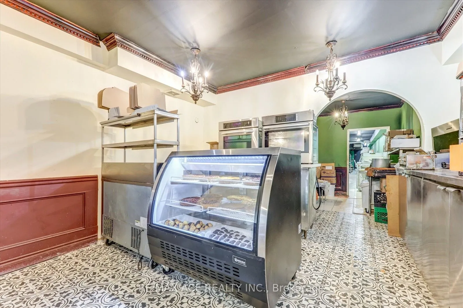 589 Parliament Street E