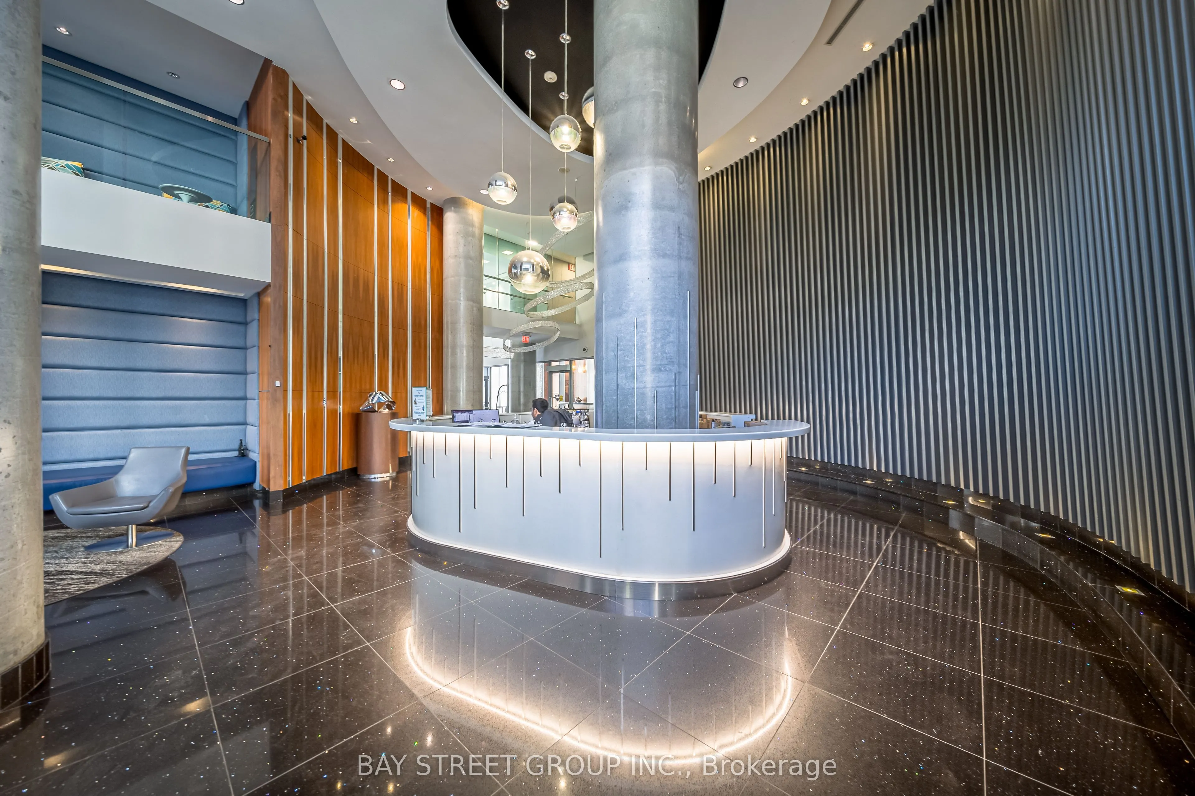 38 Dan Leckie Way, #2807