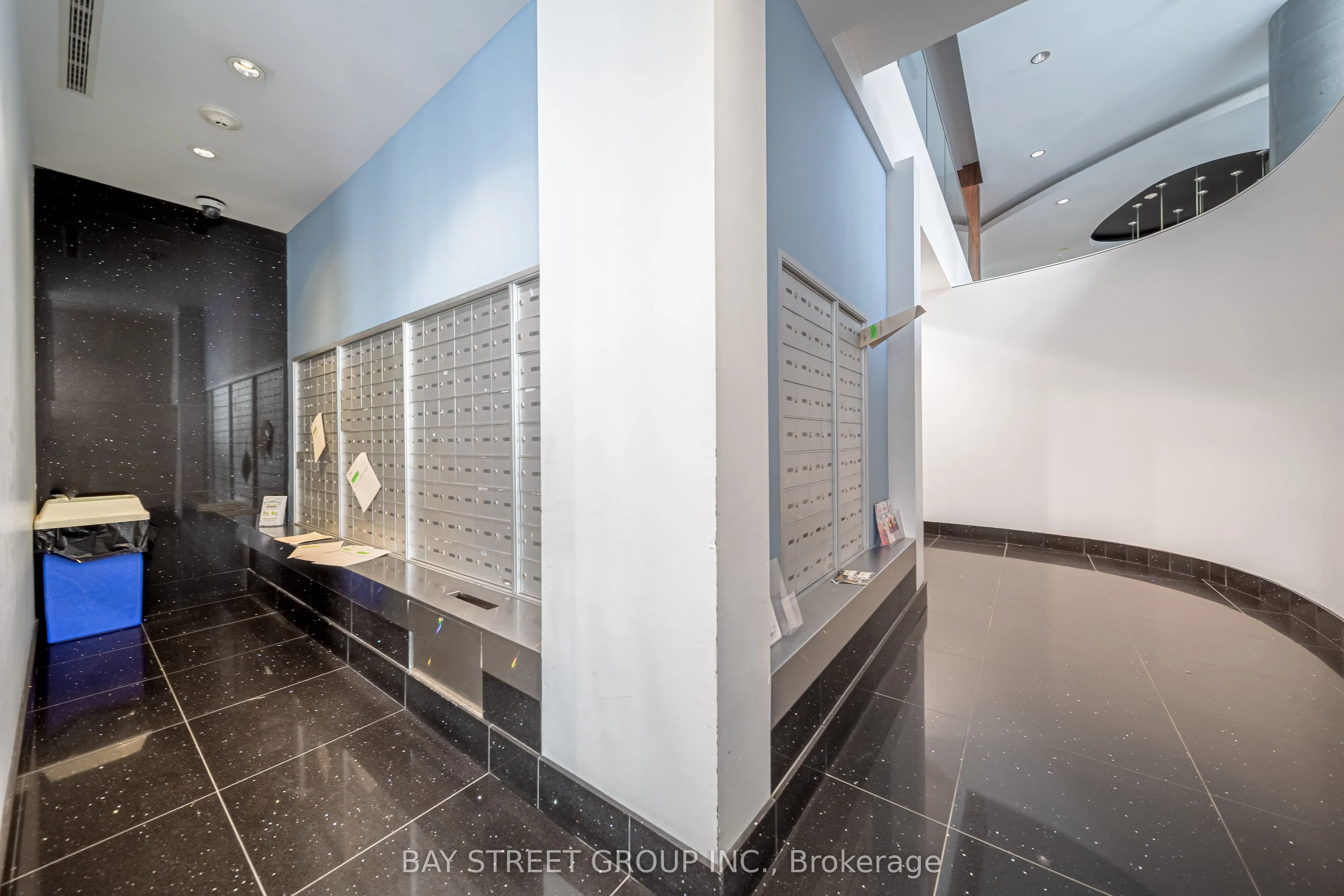 38 Dan Leckie Way, #2807