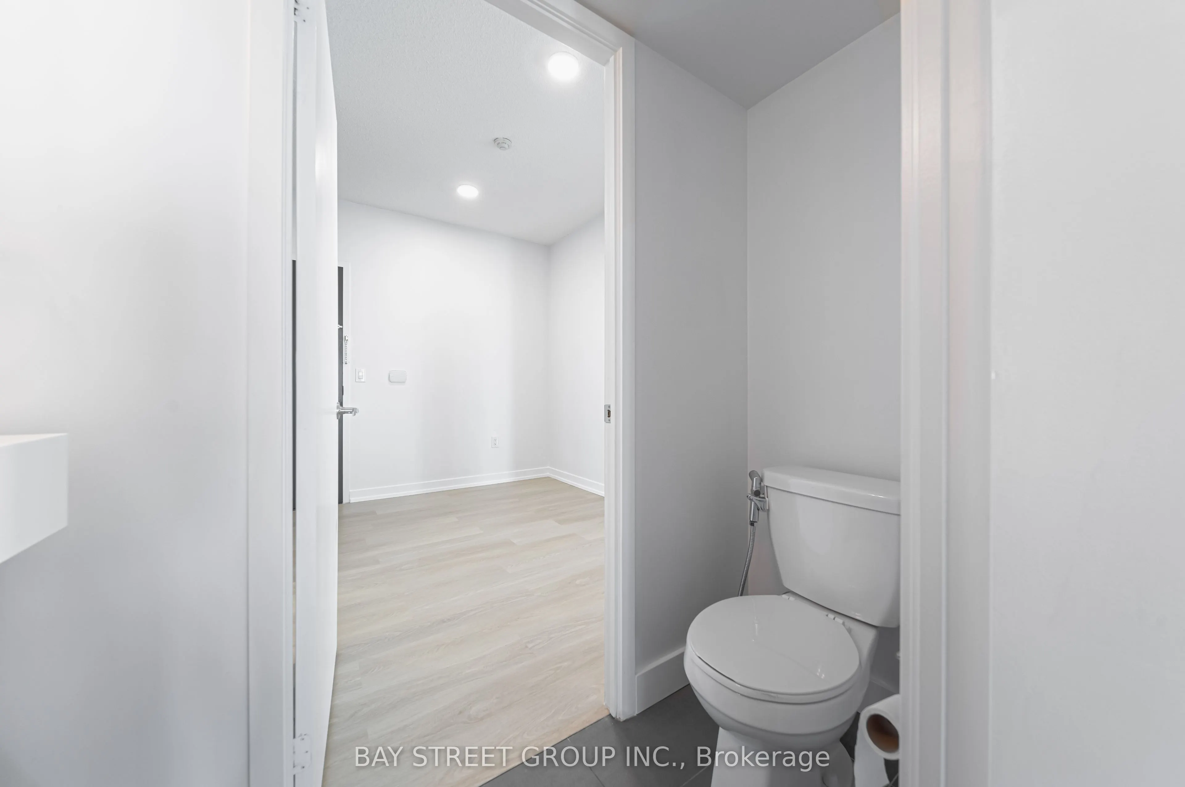 38 Dan Leckie Way, #2807