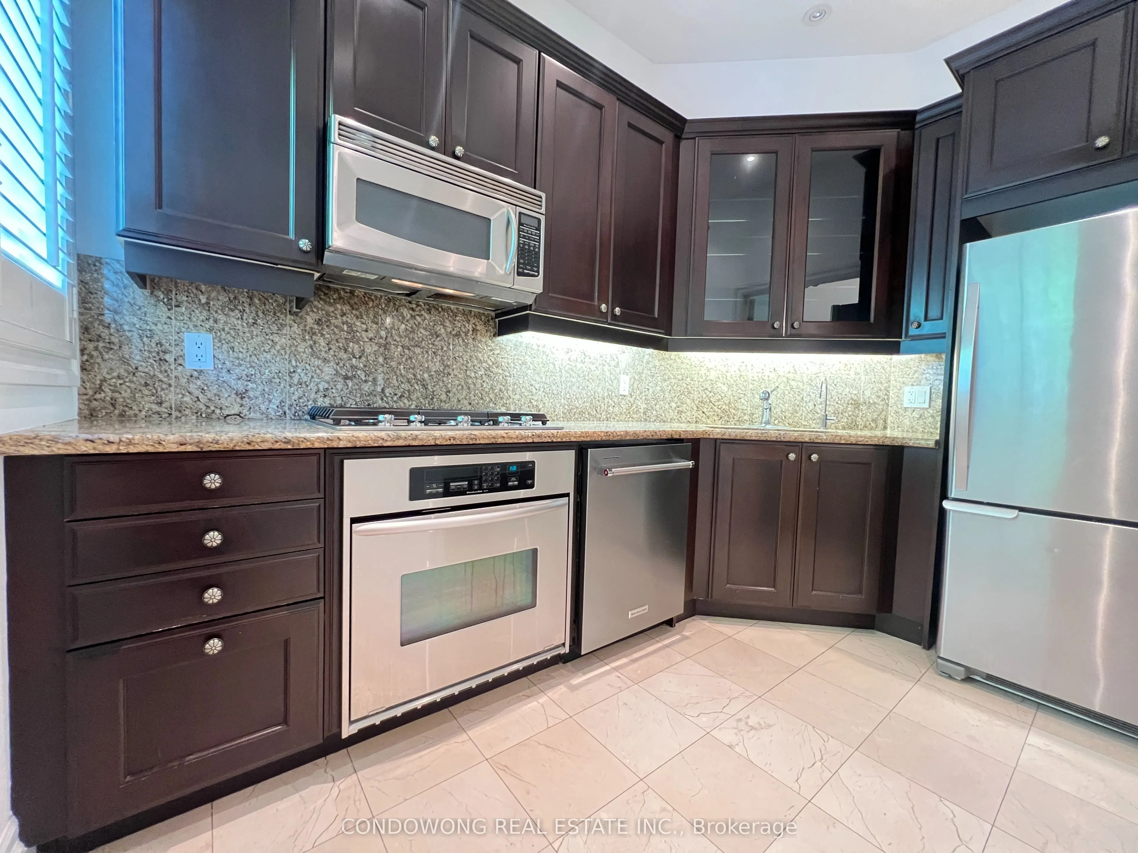 53 York Mills Road, #612