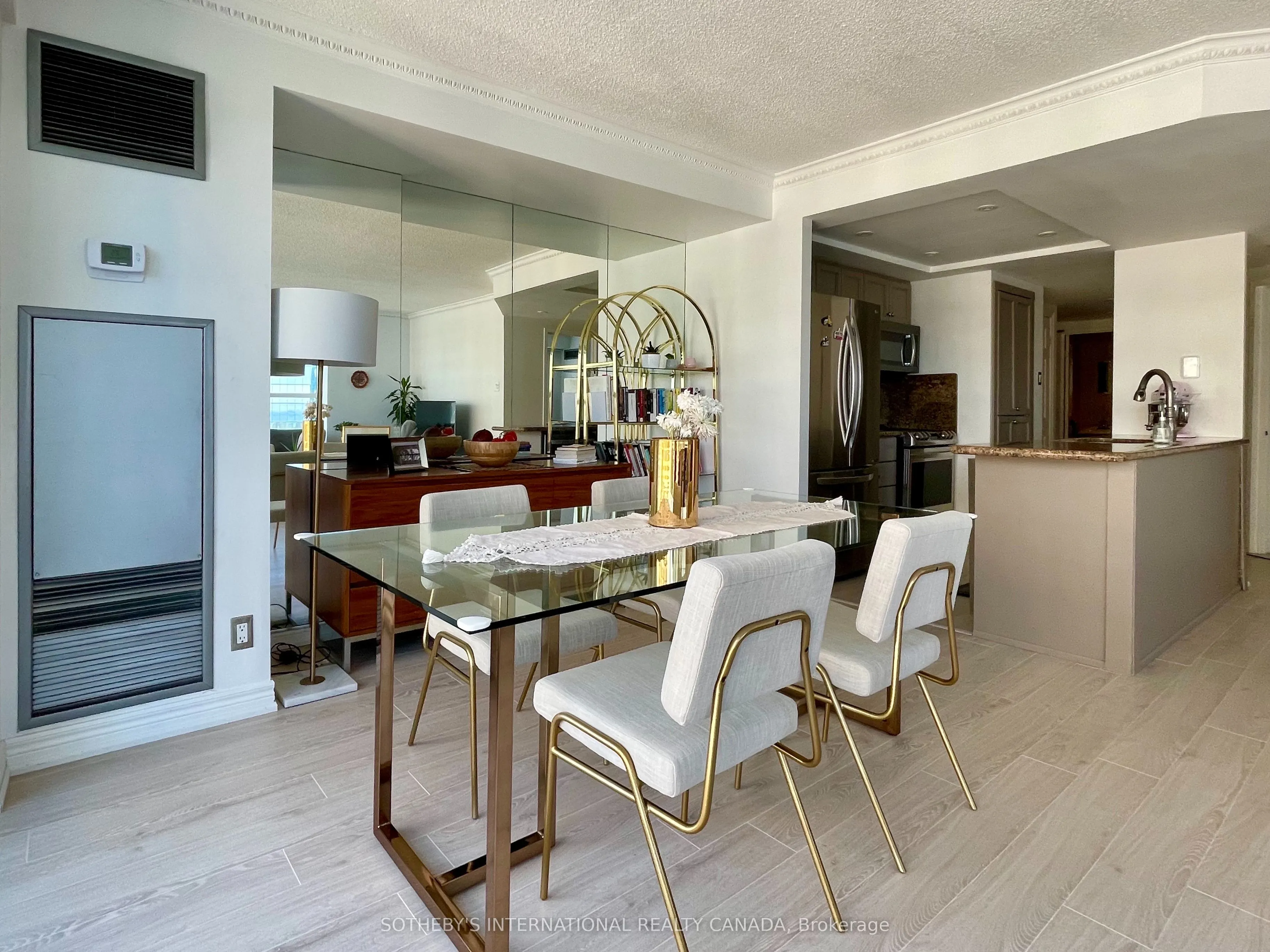 77 Harbour Square, #3002