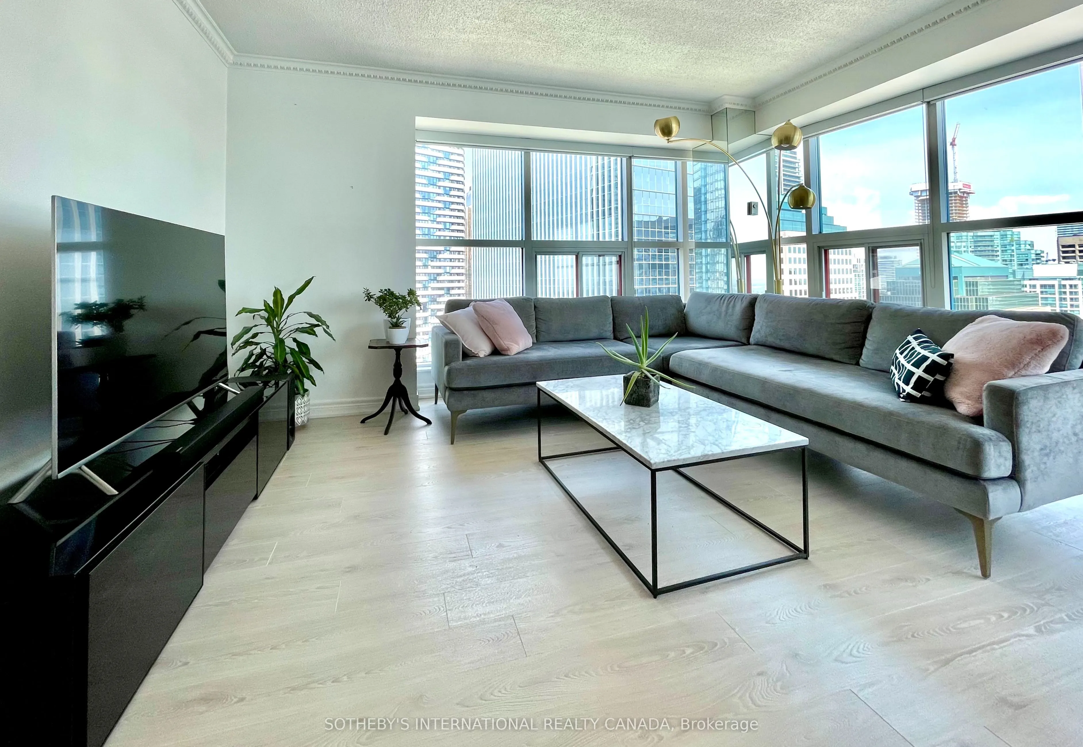 77 Harbour Square, #3002