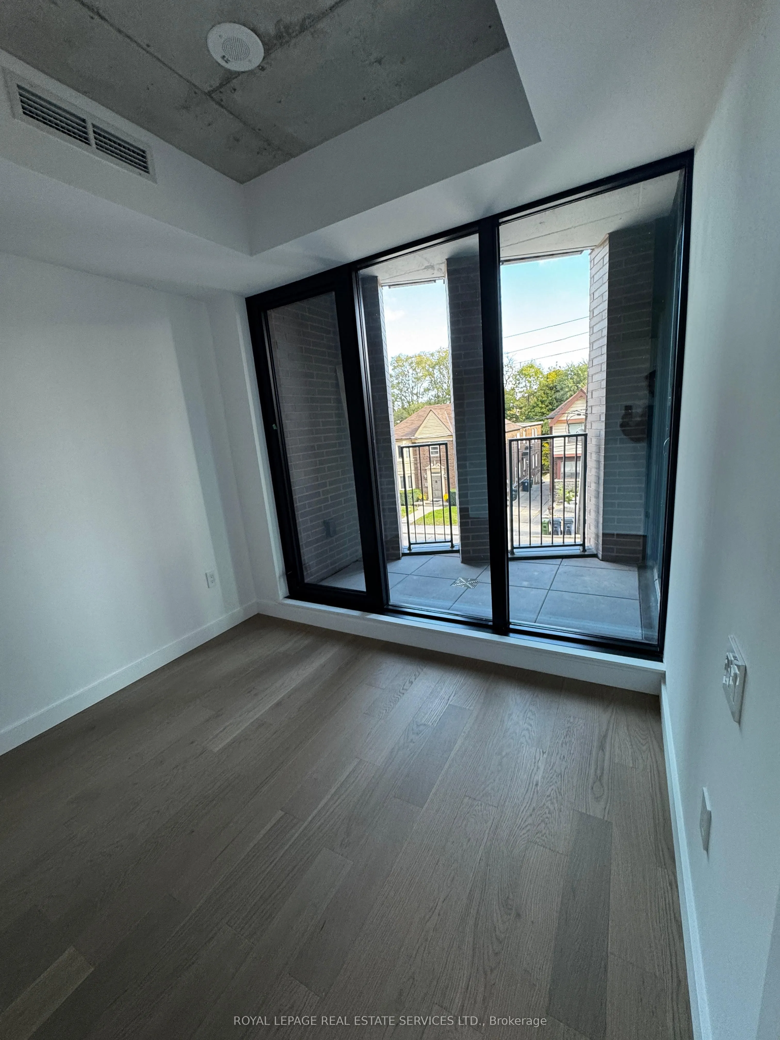 1734 Bayview Avenue, #233