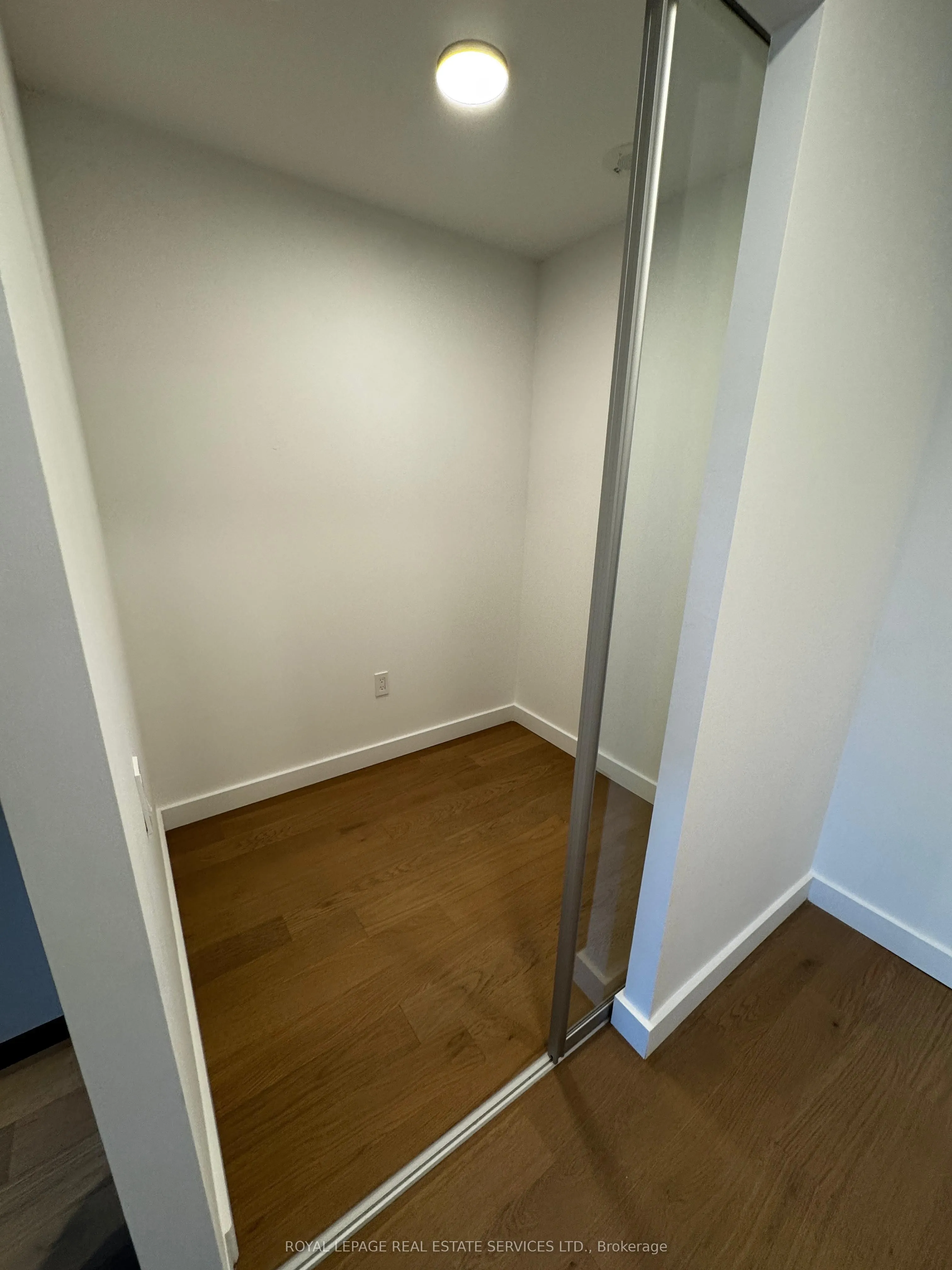 1734 Bayview Avenue, #233