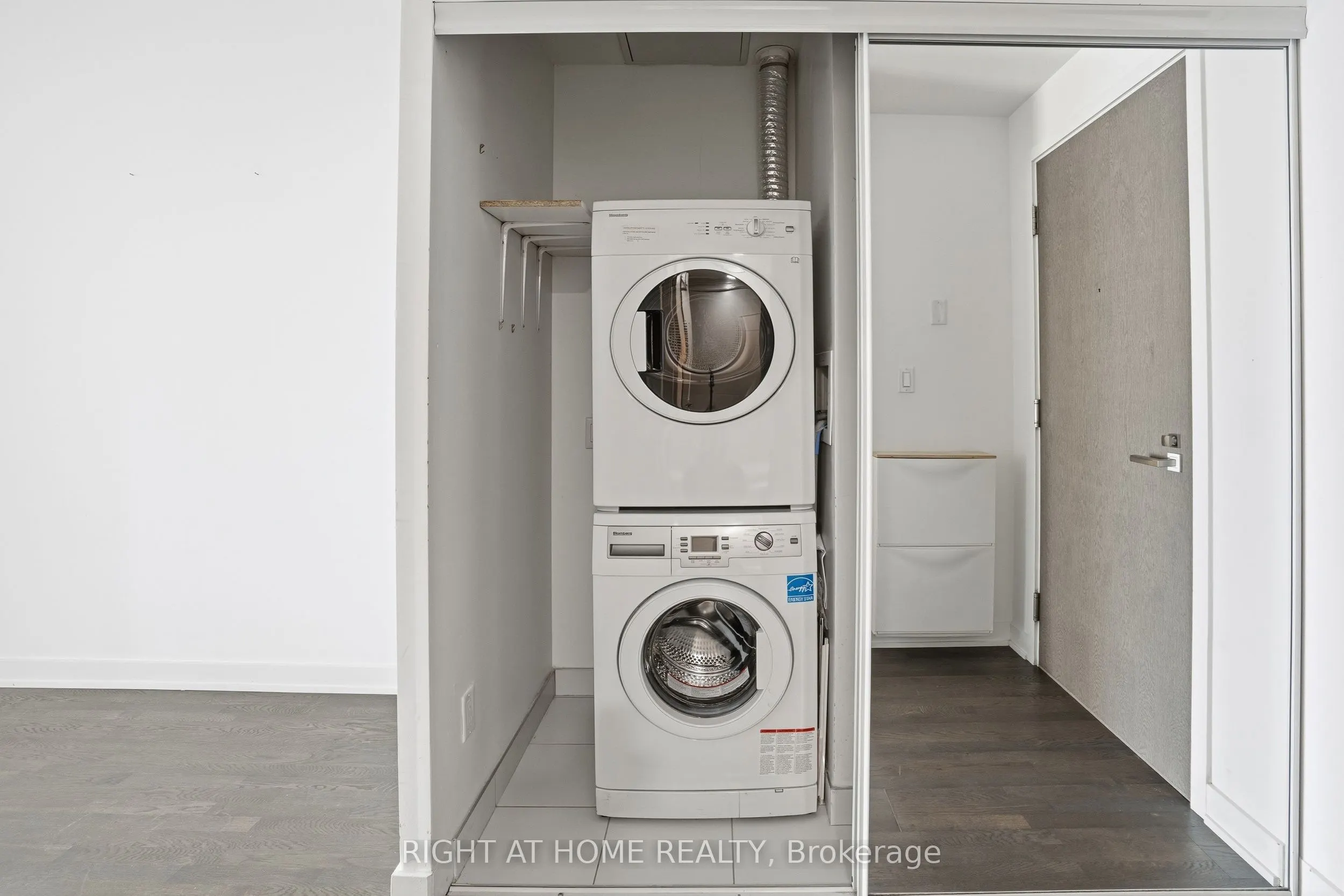 109 Ossington Avenue, #406