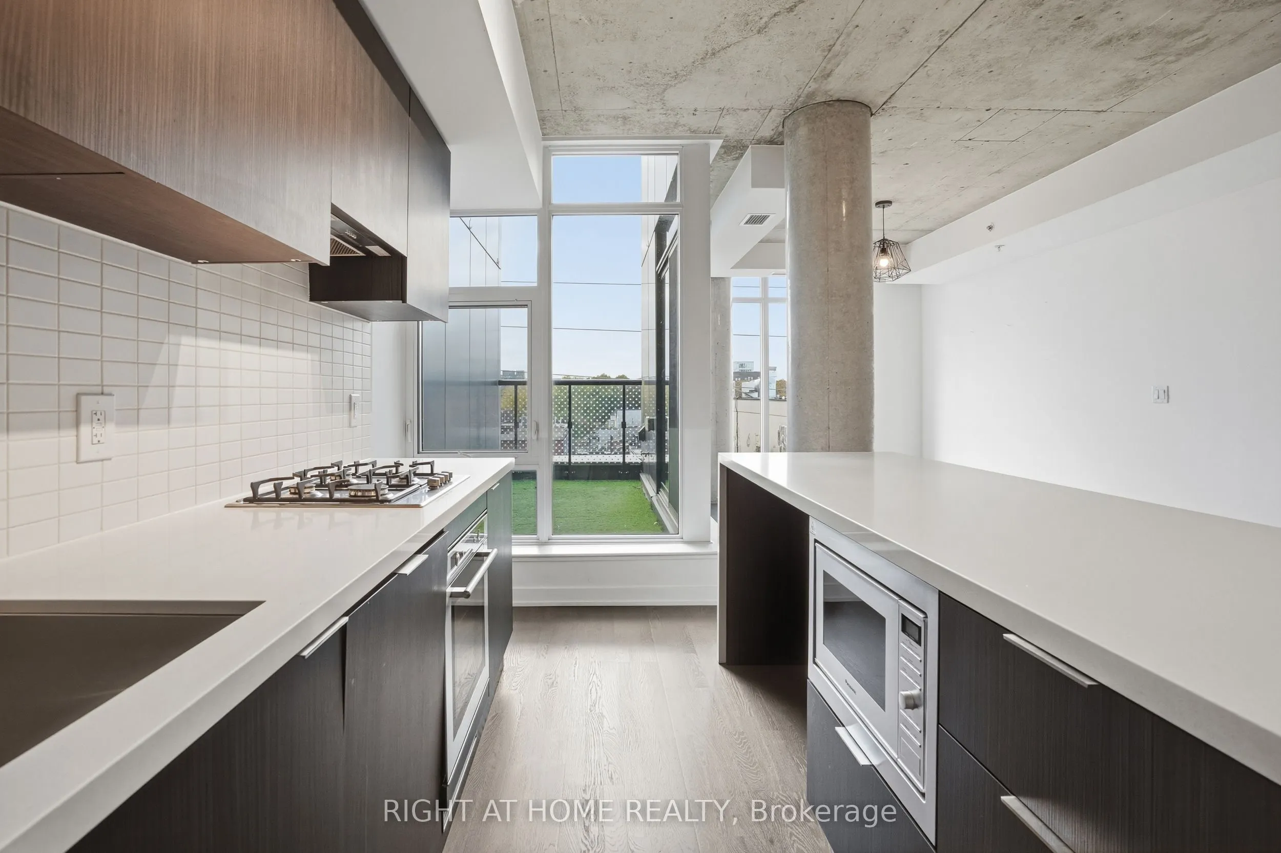 109 Ossington Avenue, #406