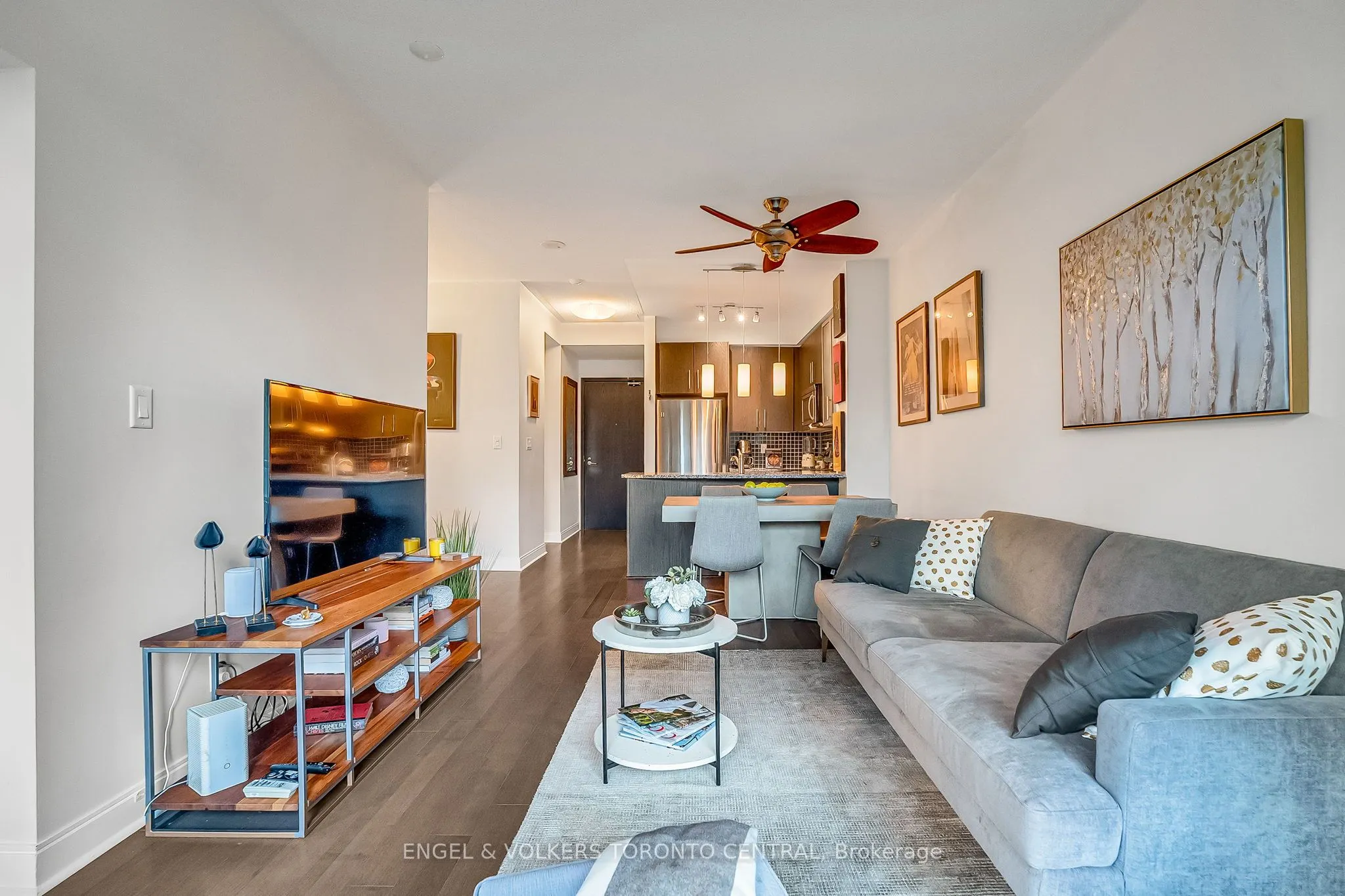 18 Yorkville Avenue, #306