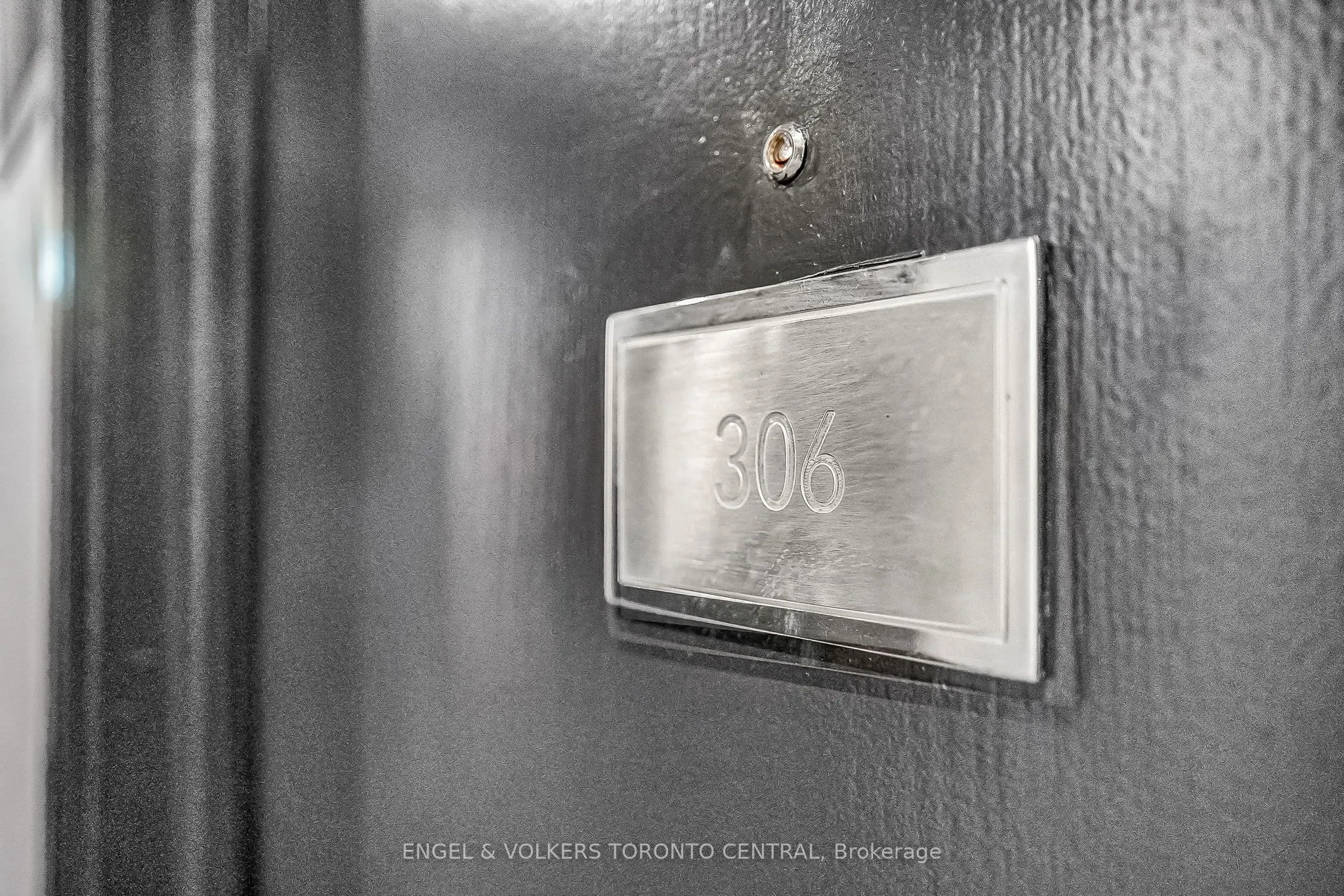 18 Yorkville Avenue, #306