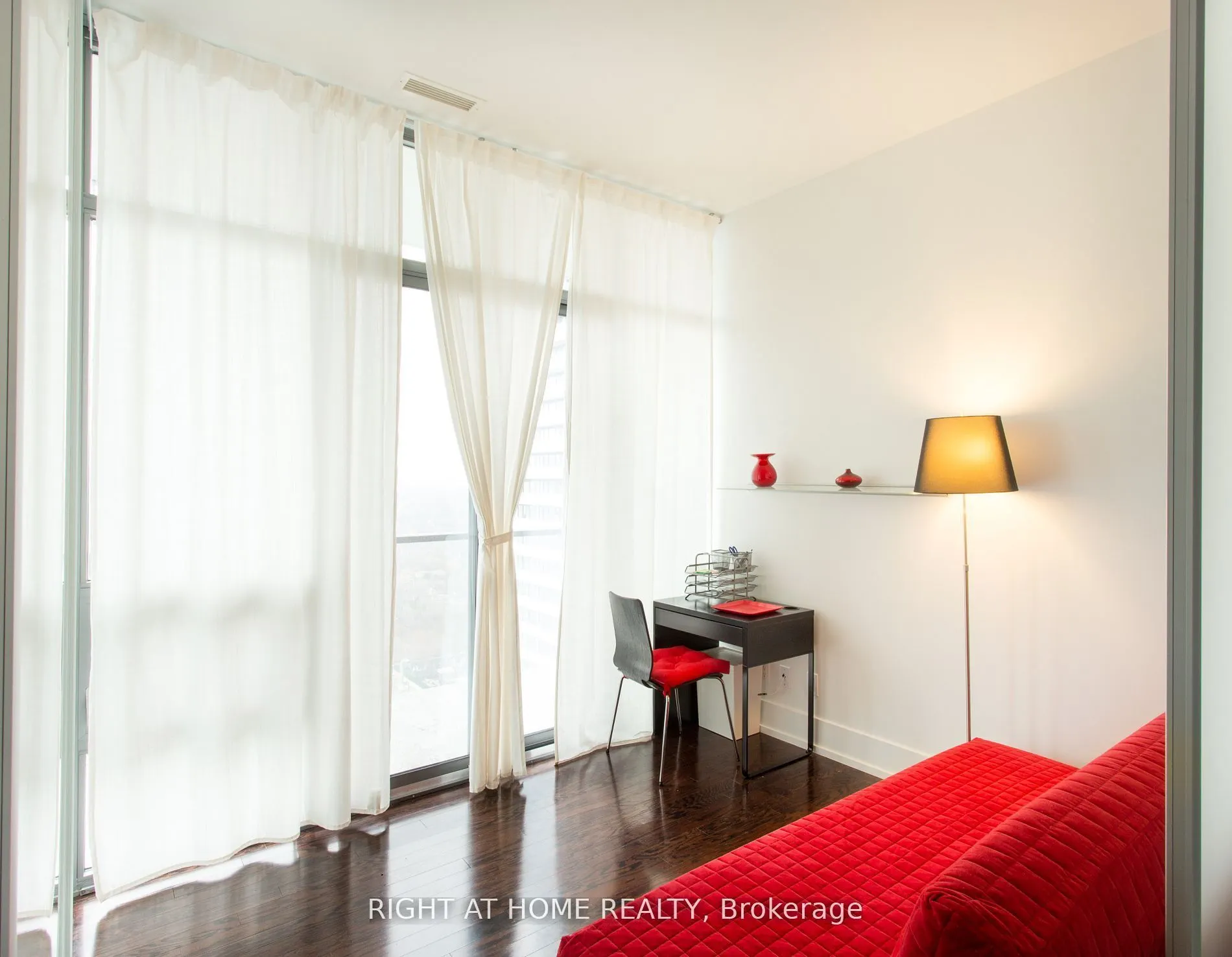 33 Charles Street E, #4207