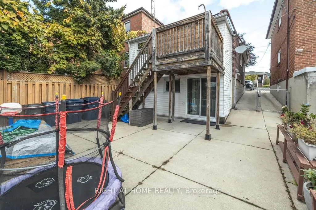 494 Northcliffe Boulevard, #Lower