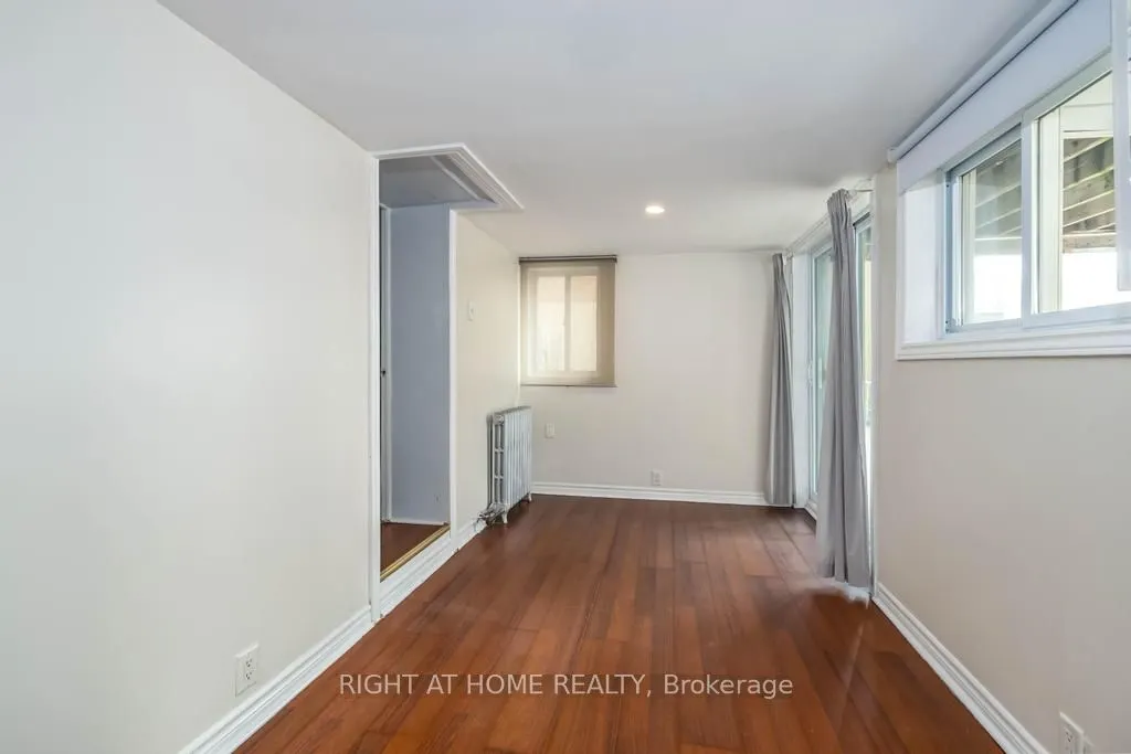 494 Northcliffe Boulevard, #Lower