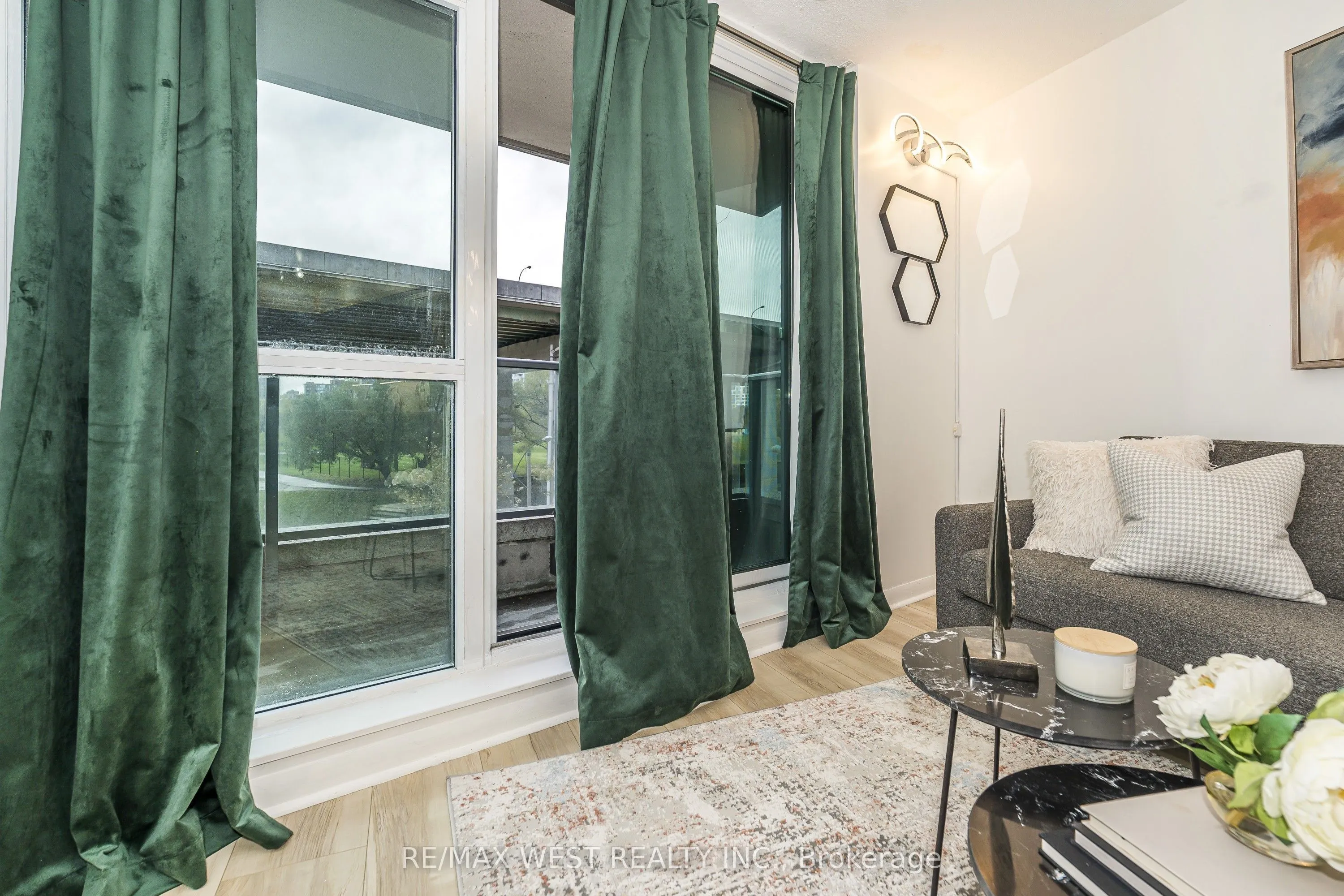 209 Fort York Boulevard, #465