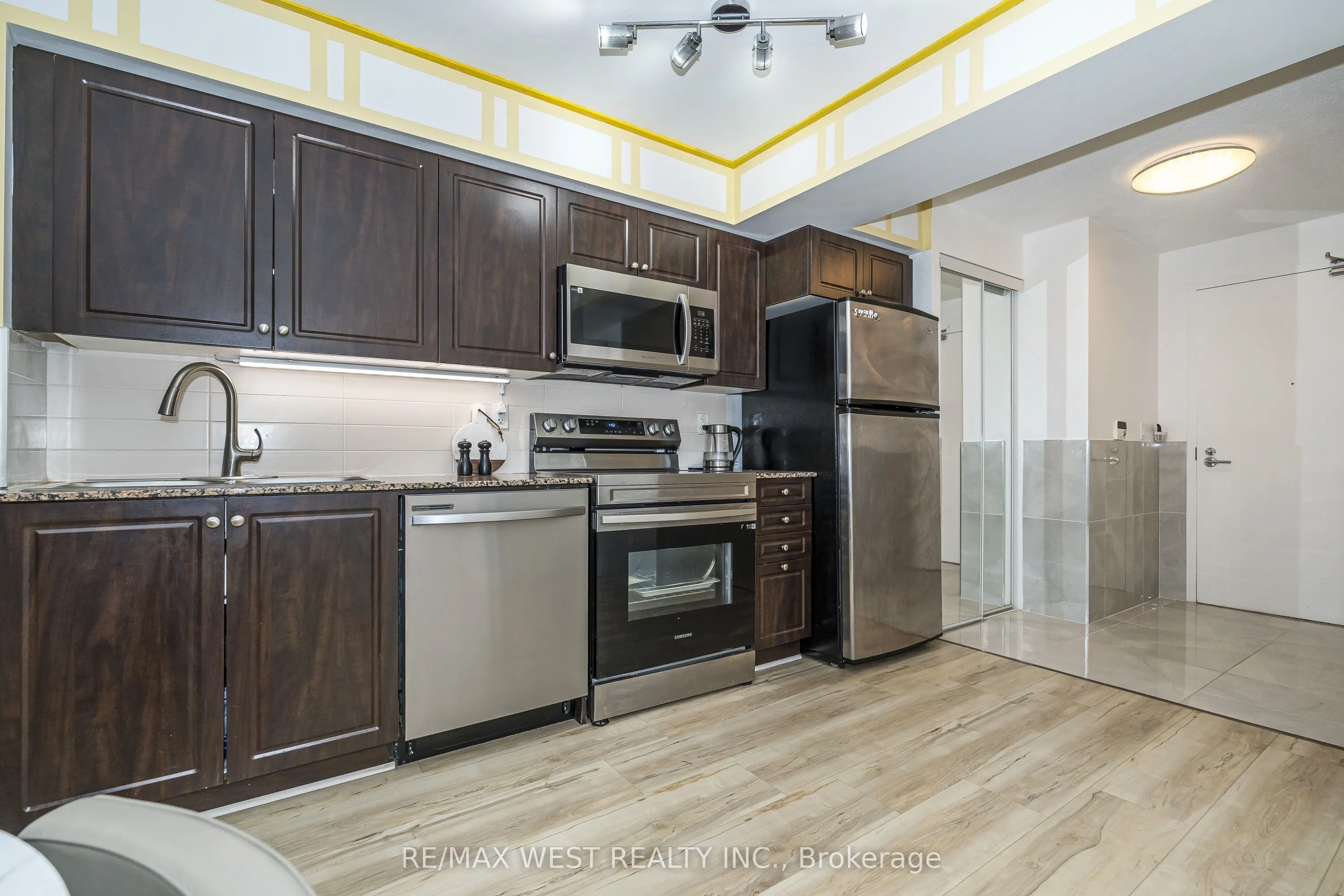 209 Fort York Boulevard, #465