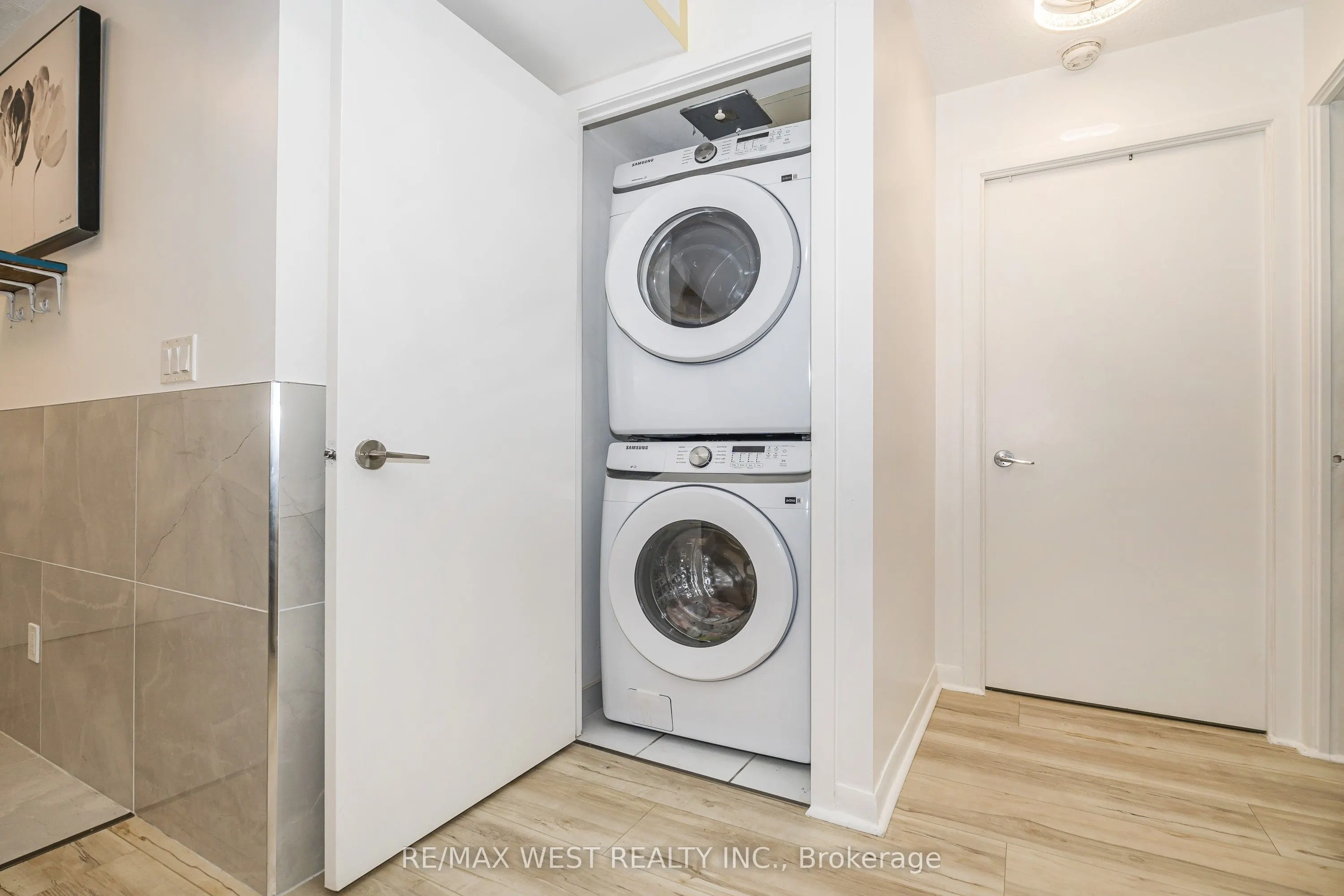 209 Fort York Boulevard, #465