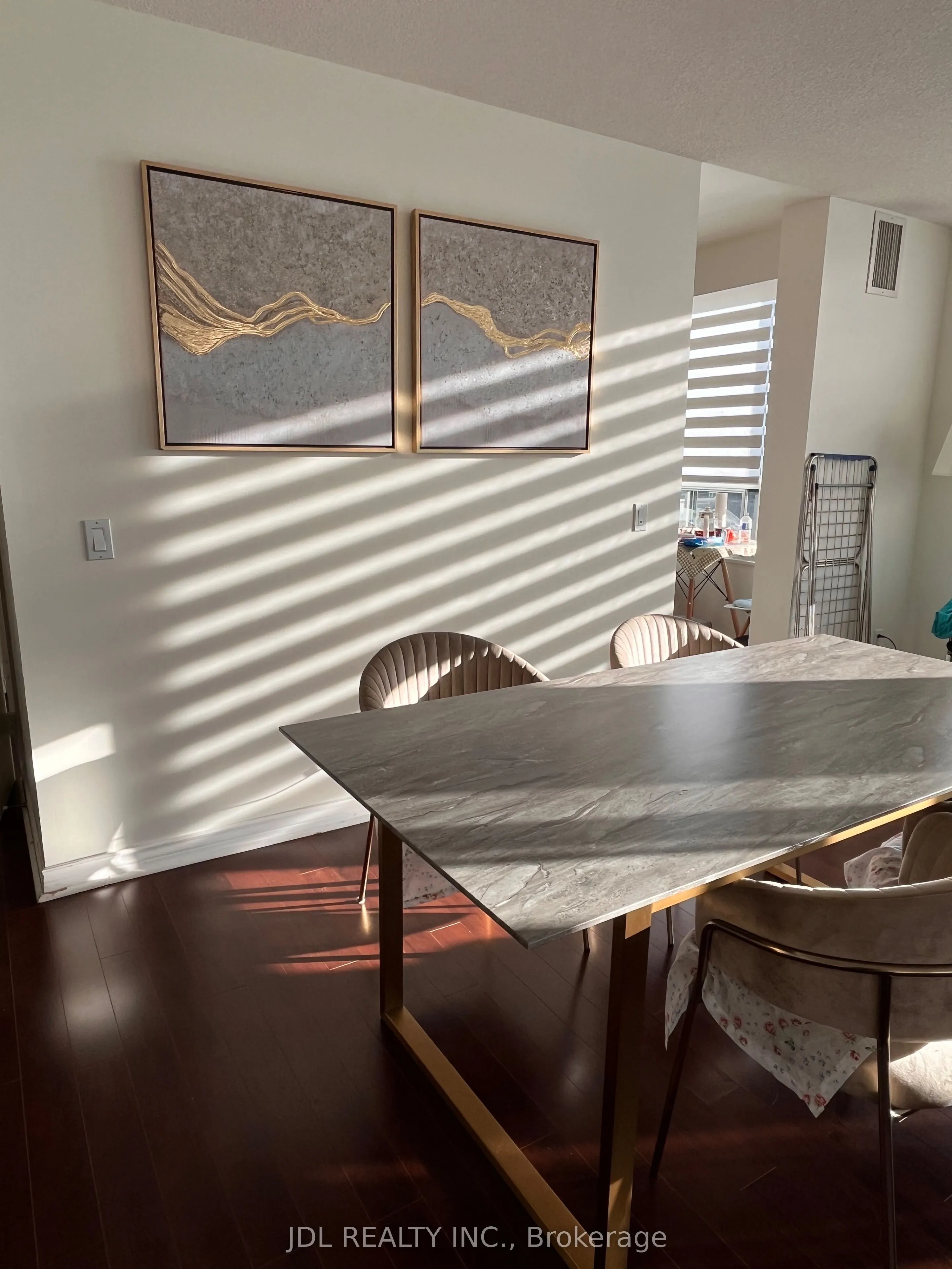 238 Doris Avenue, #1110