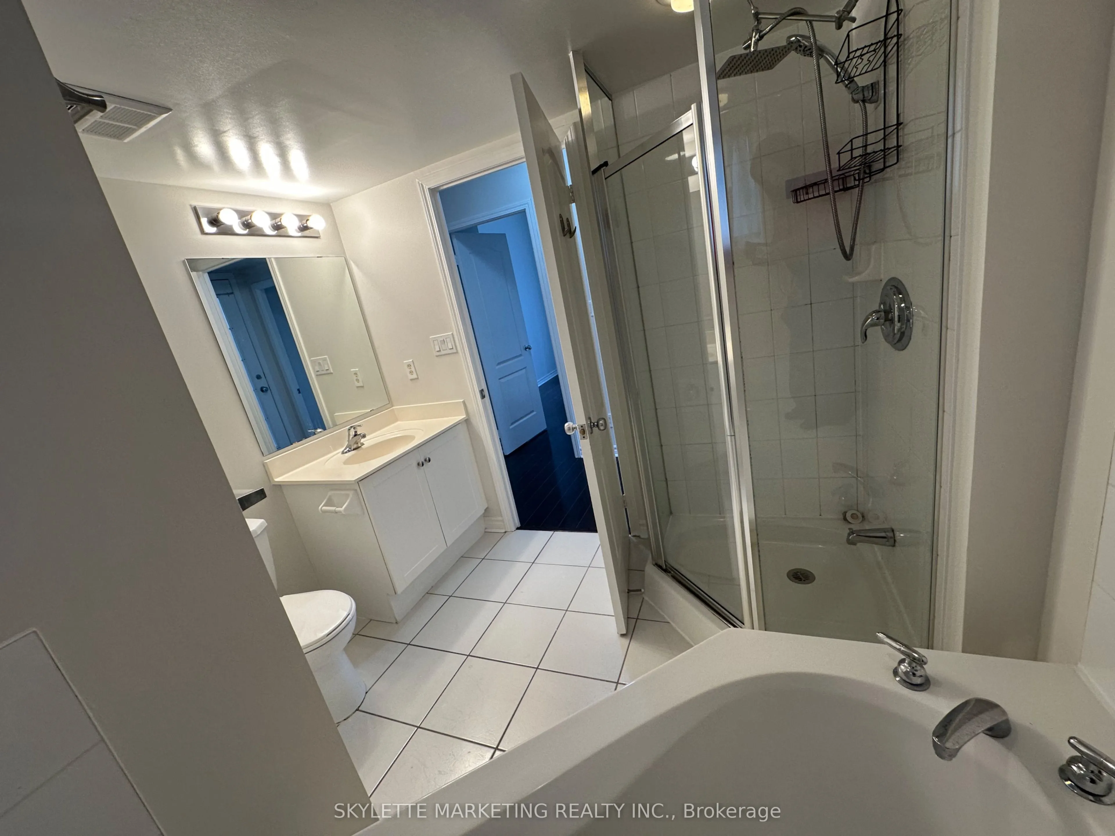 8 Rean Drive, #GV216