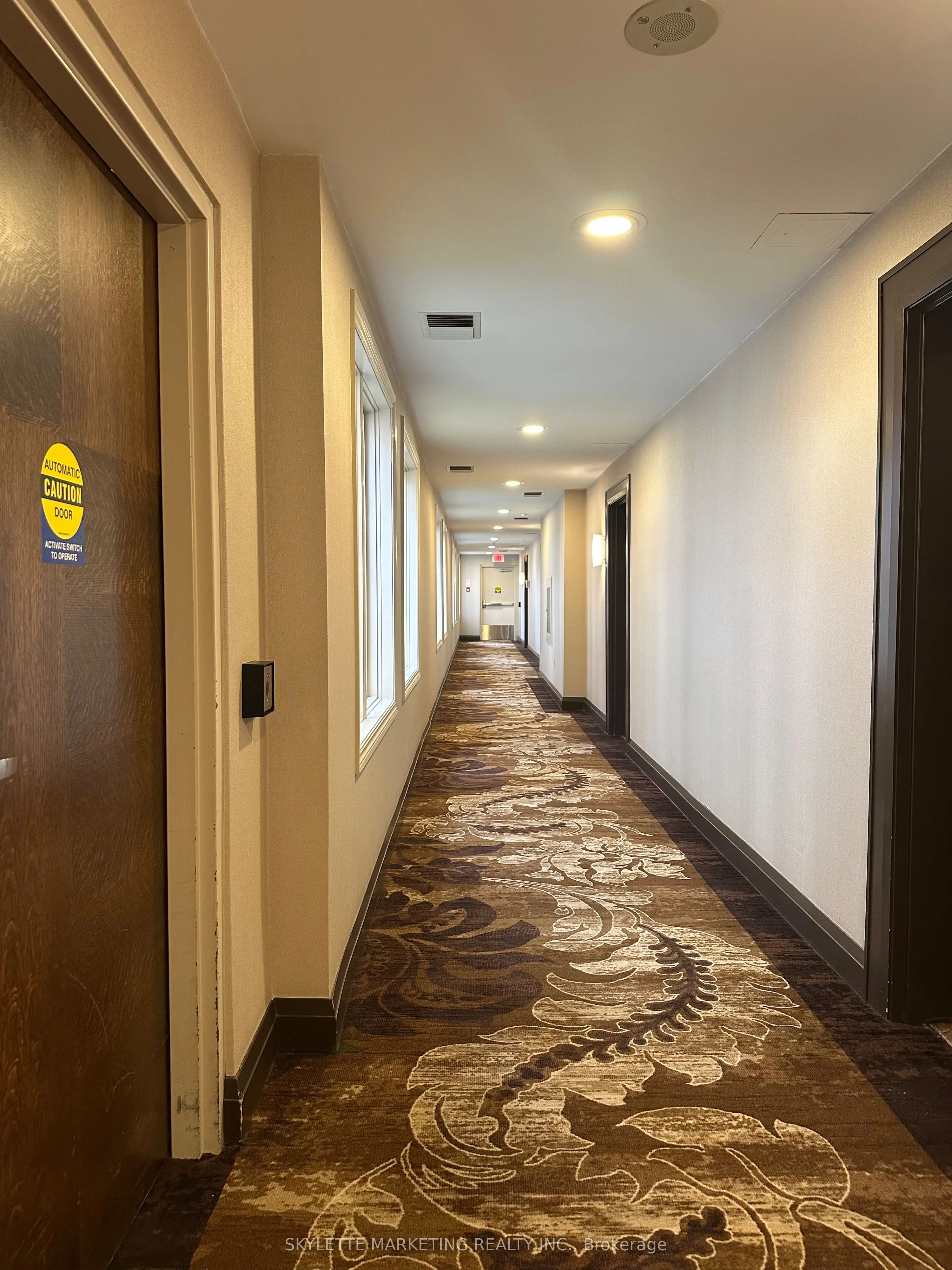 8 Rean Drive, #GV216