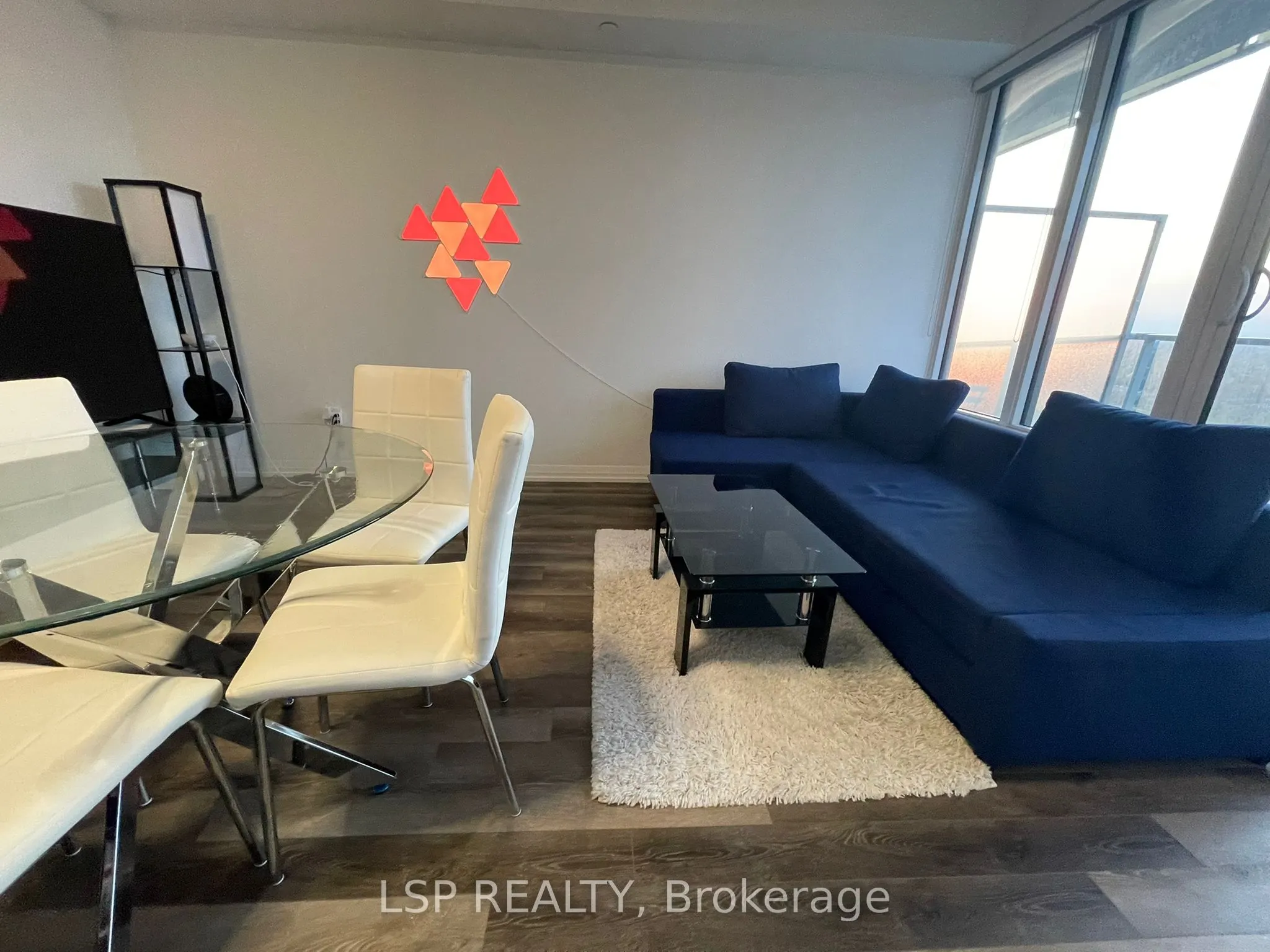 75 Canterbury Place E, #2815